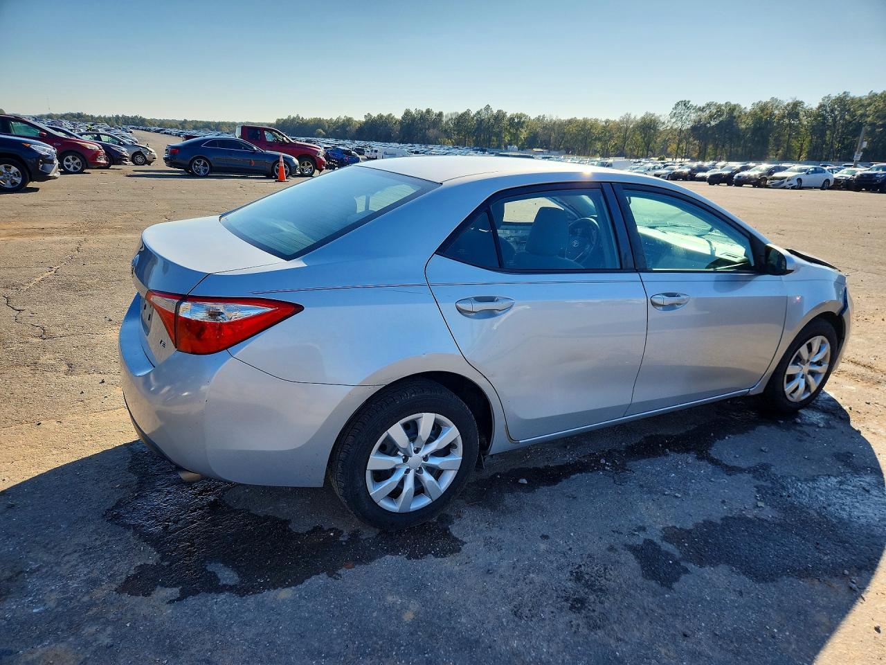 2015 TOYOTA COROLLA