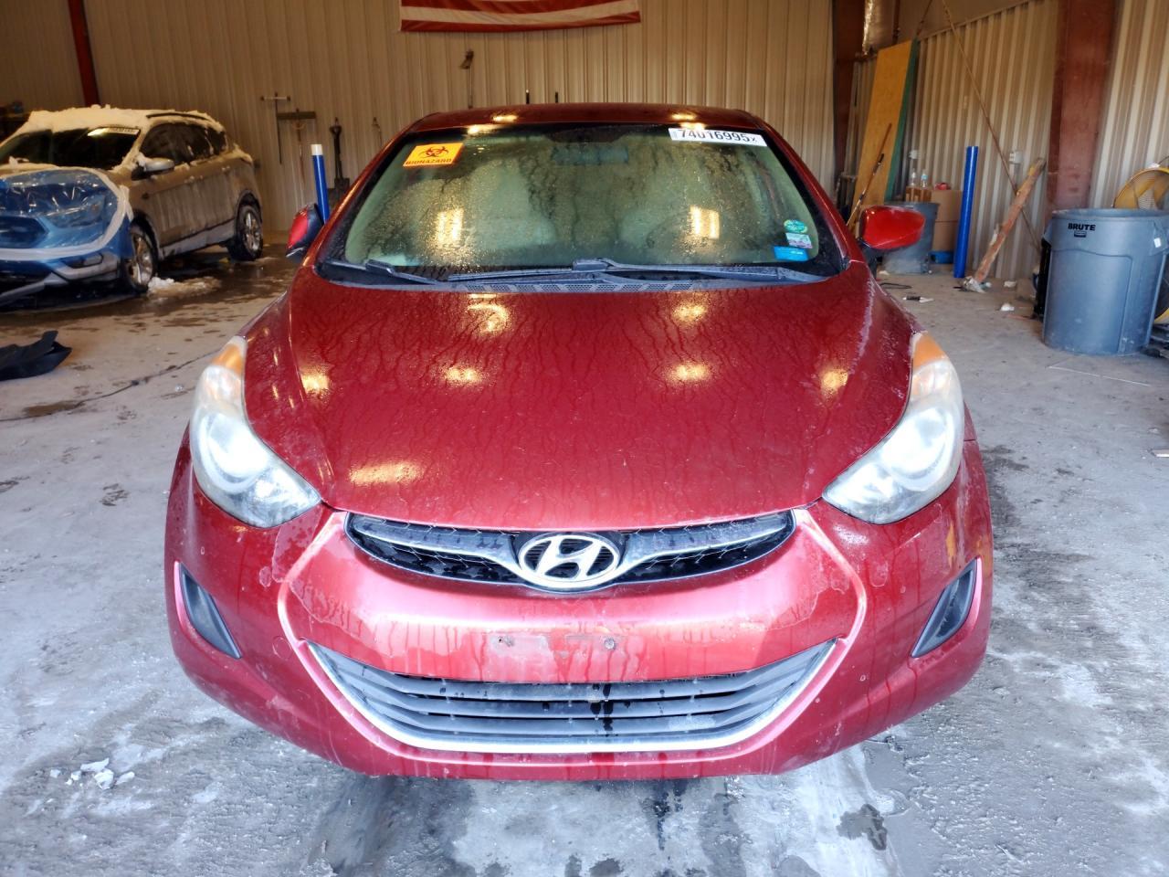 2013 HYUNDAI ELANTRA