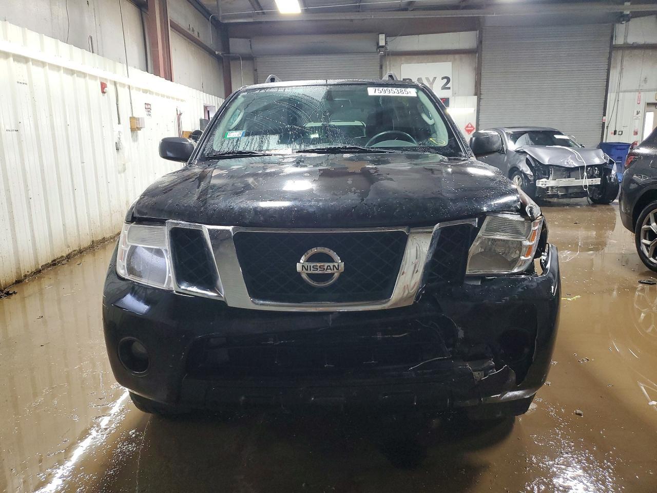 2011 NISSAN PATHFINDER