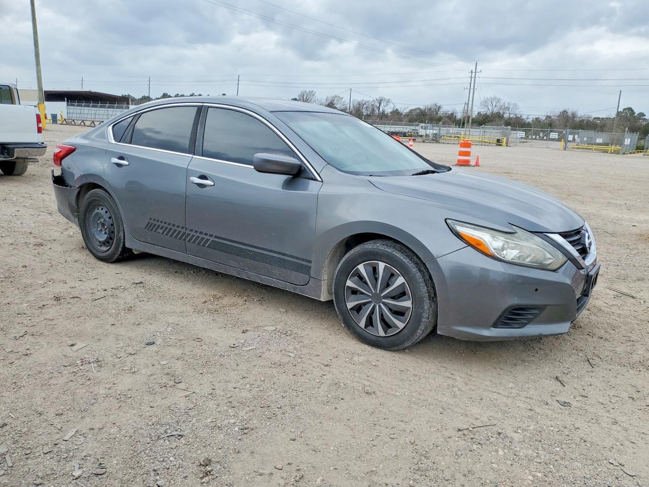 2017 NISSAN ALTIMA