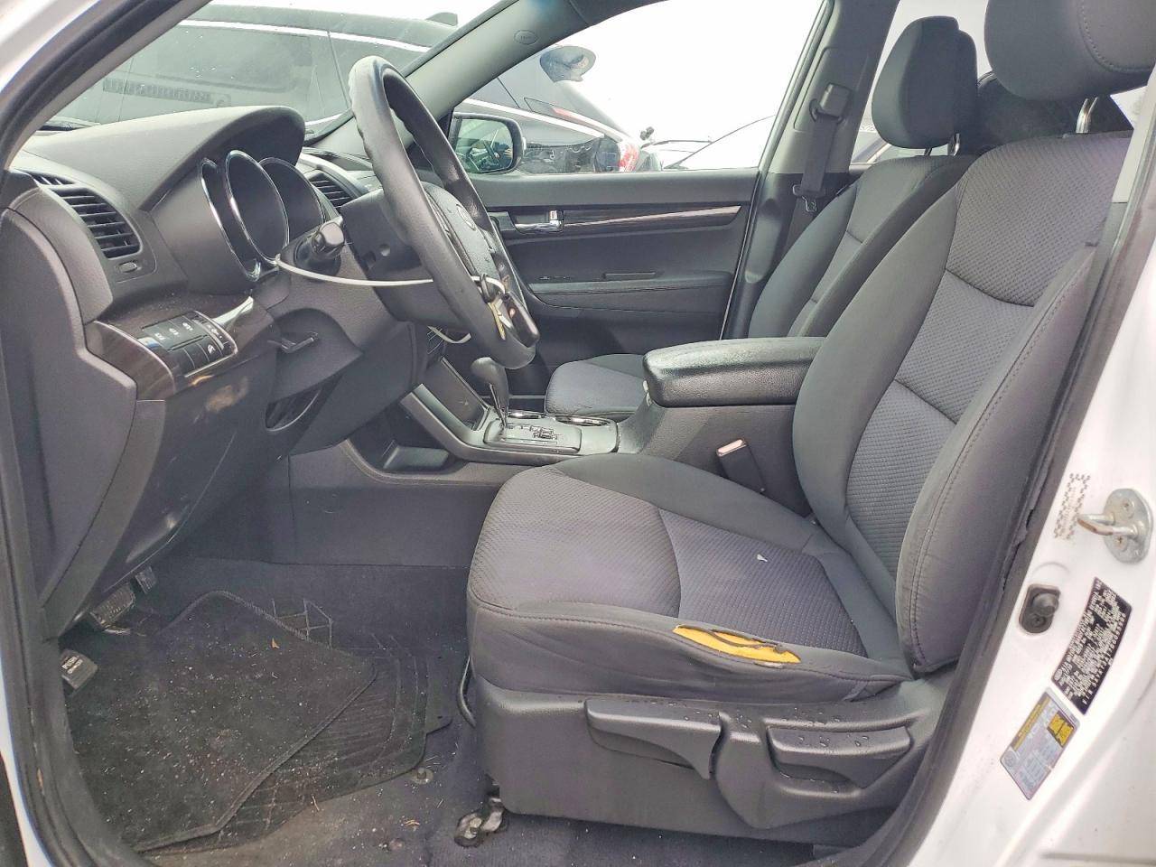 2011 KIA SORENTO