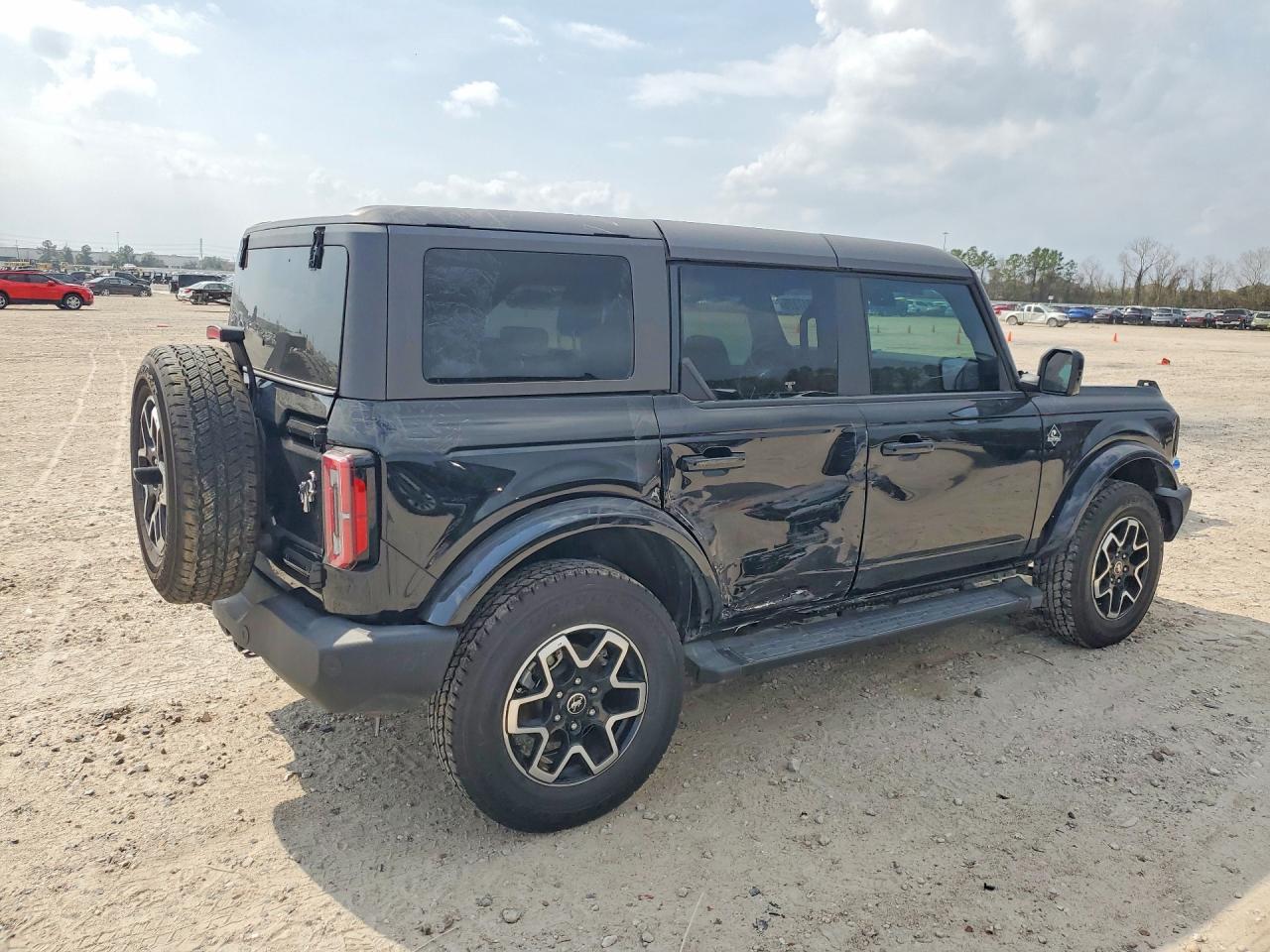 2024 FORD Bronco
