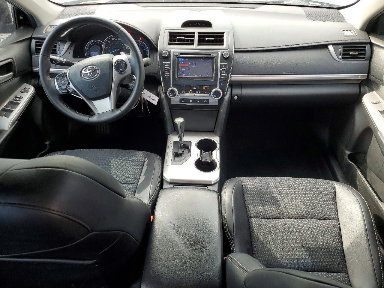 2014 TOYOTA CAMRY