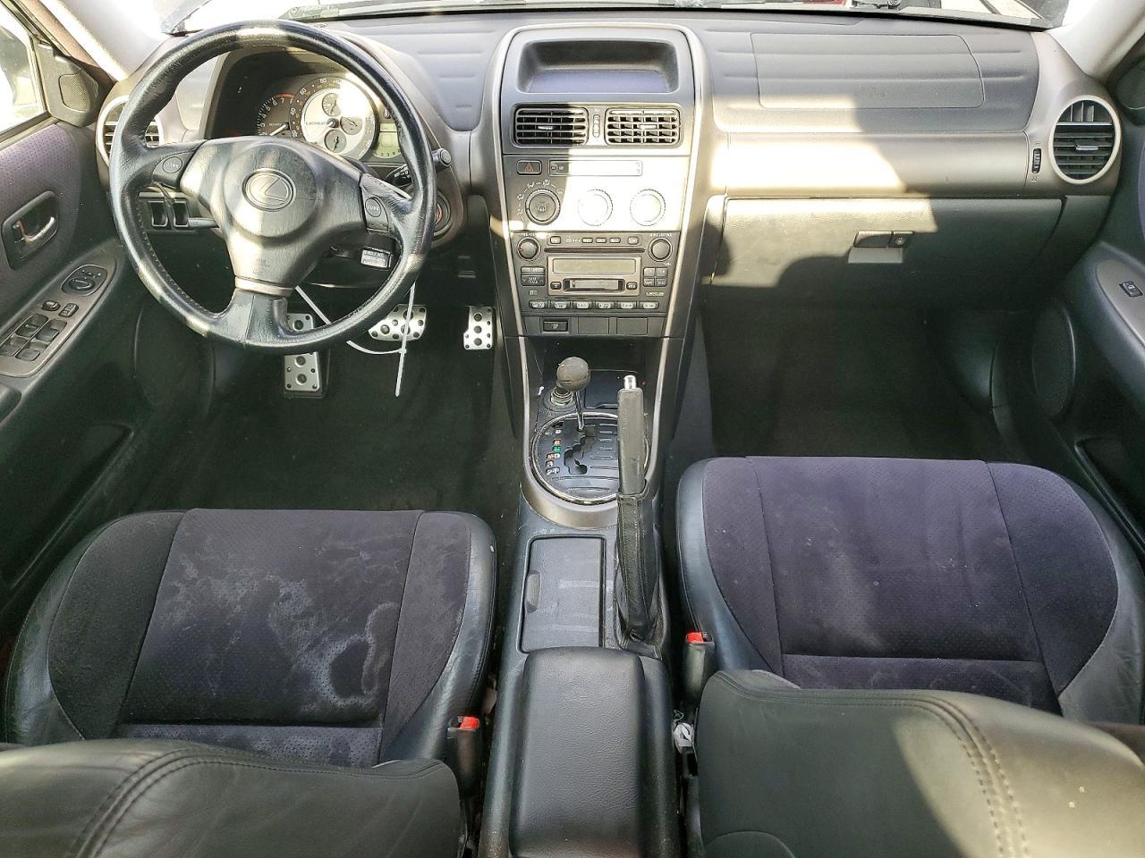 2001 LEXUS IS 300