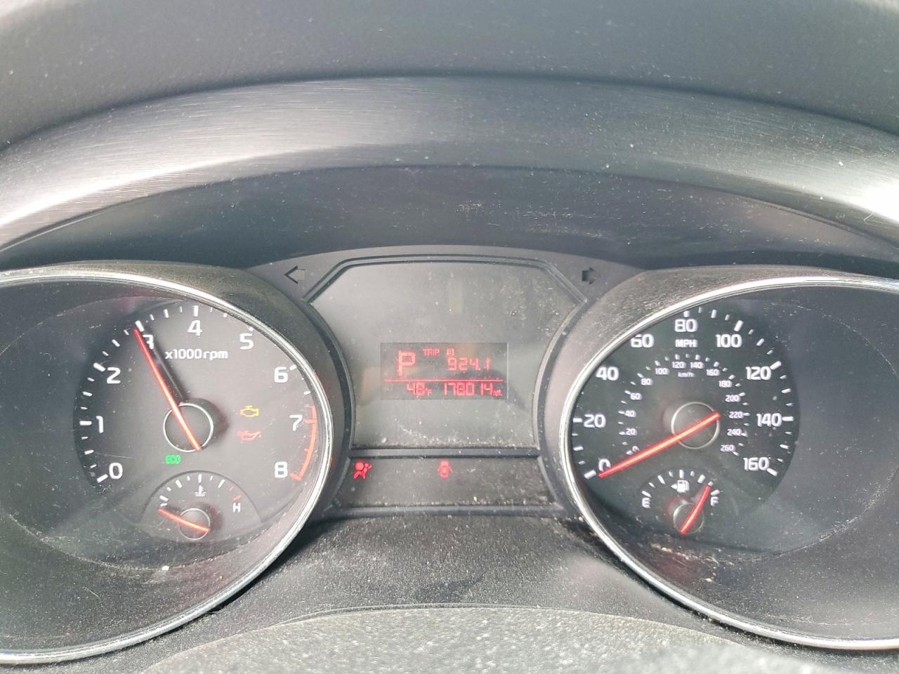2016 KIA SEDONA