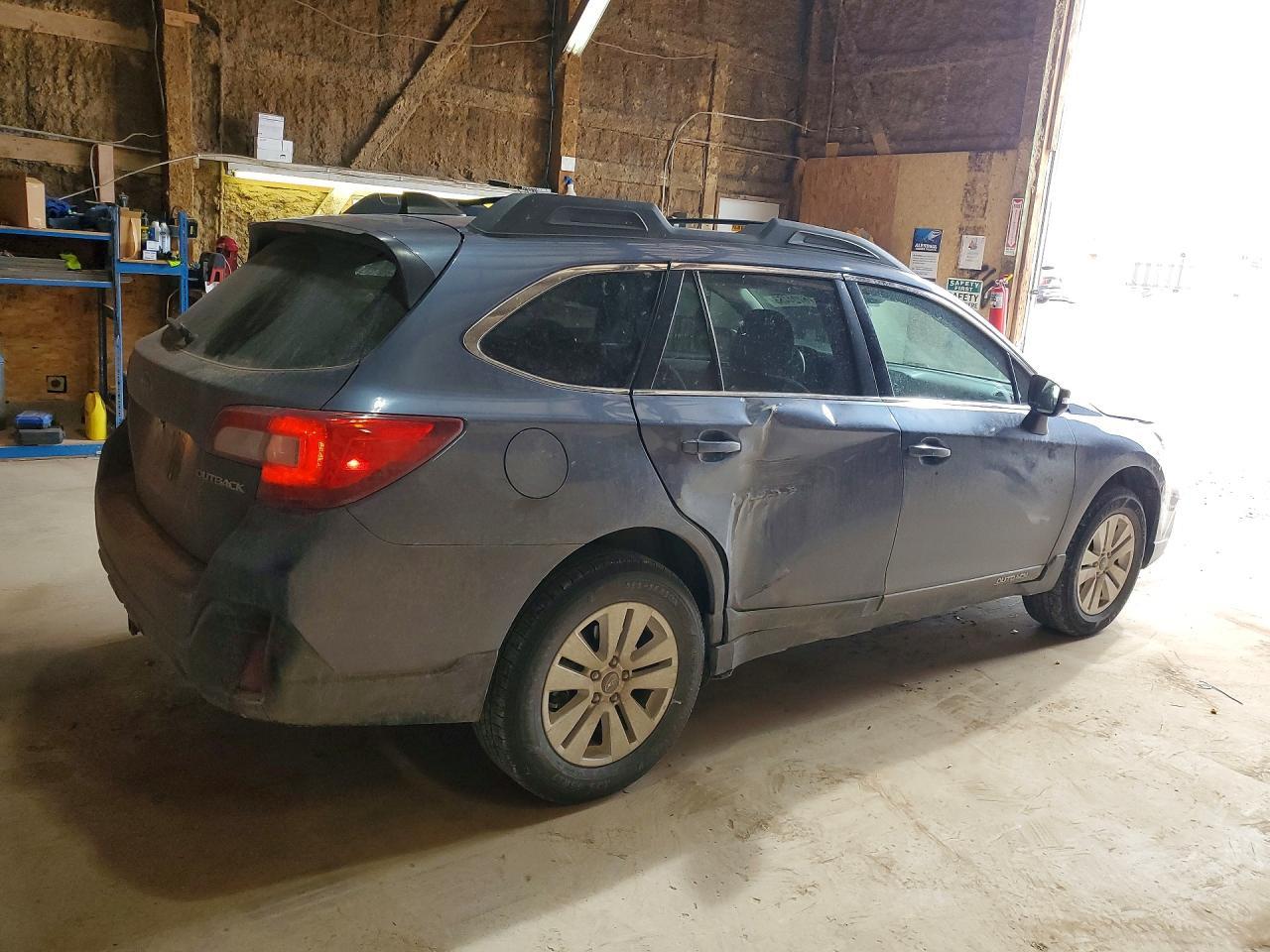 2018 SUBARU Outback