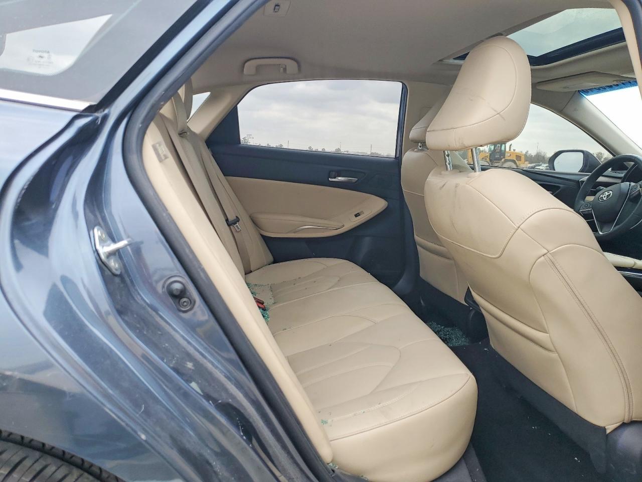 2022 TOYOTA Avalon