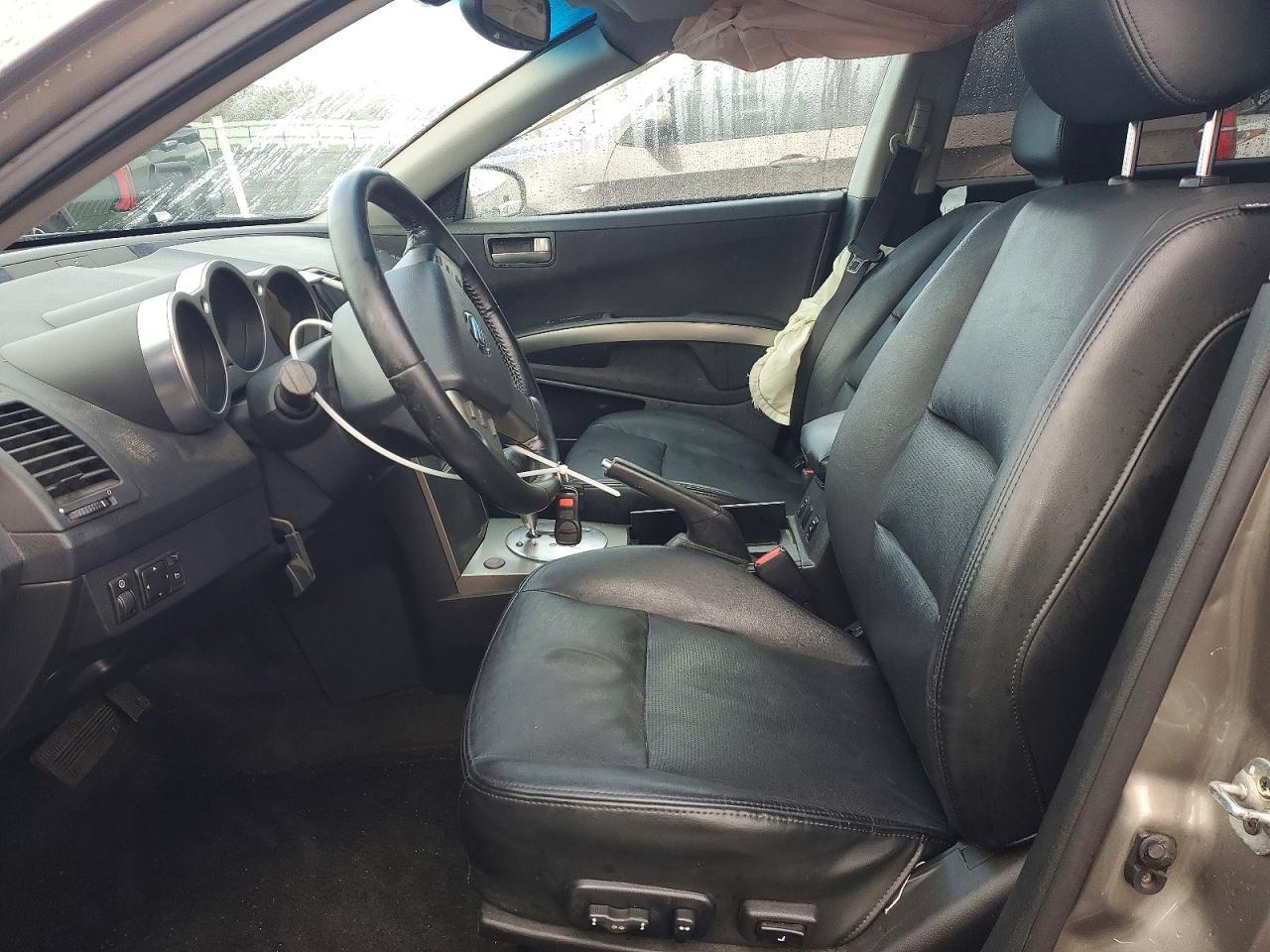 2004 NISSAN Maxima