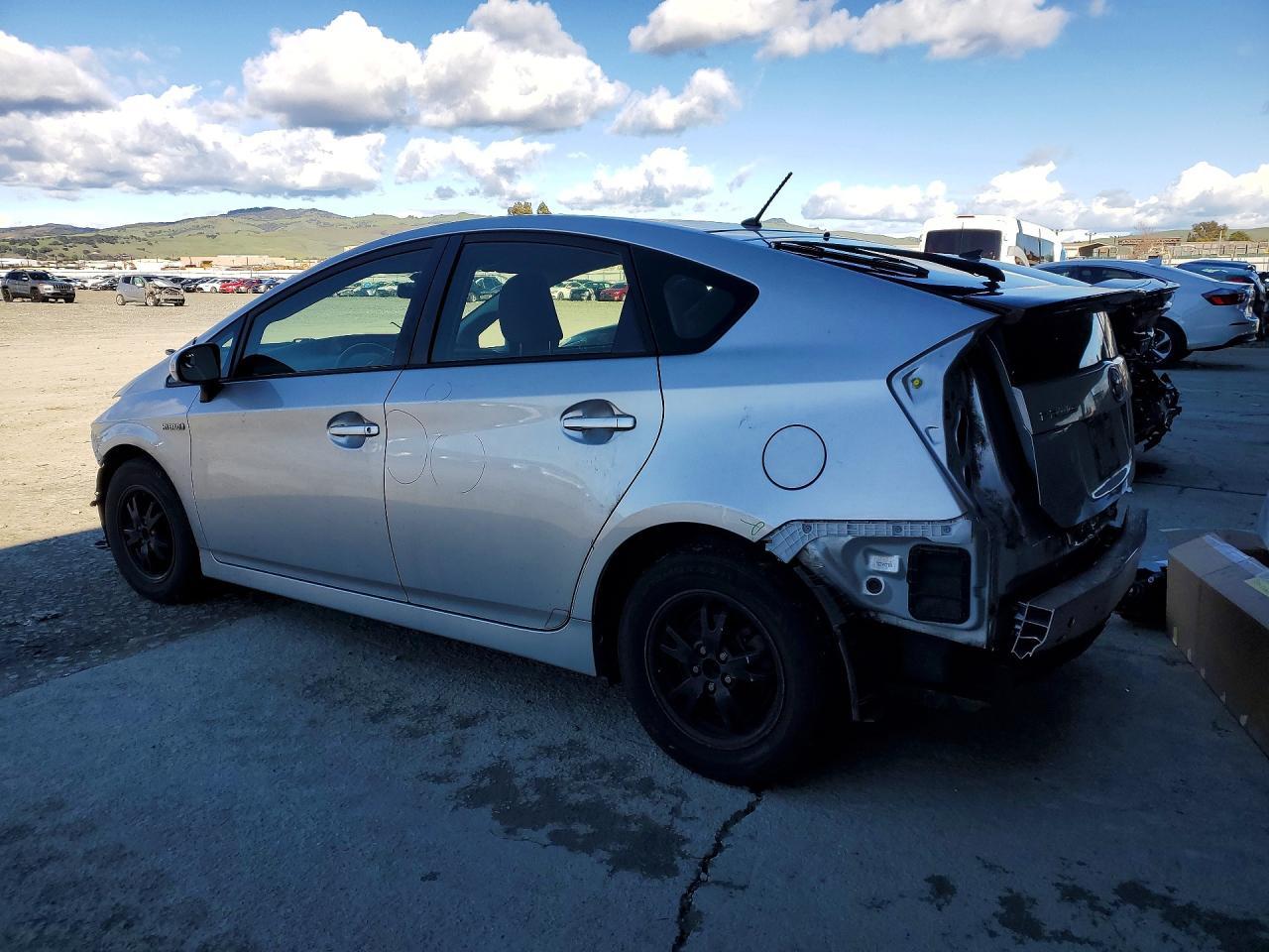 2015 TOYOTA PRIUS