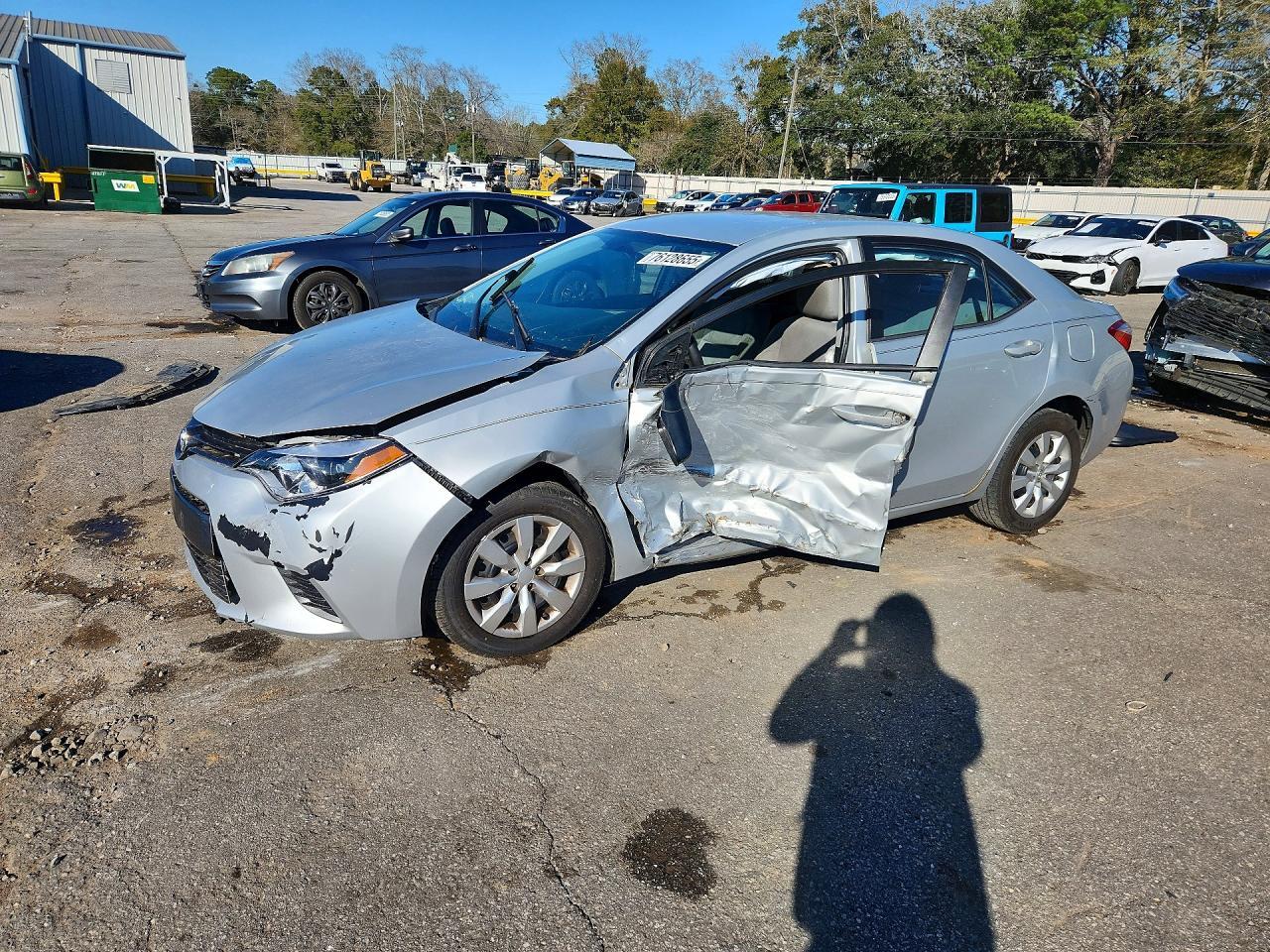 2015 TOYOTA COROLLA