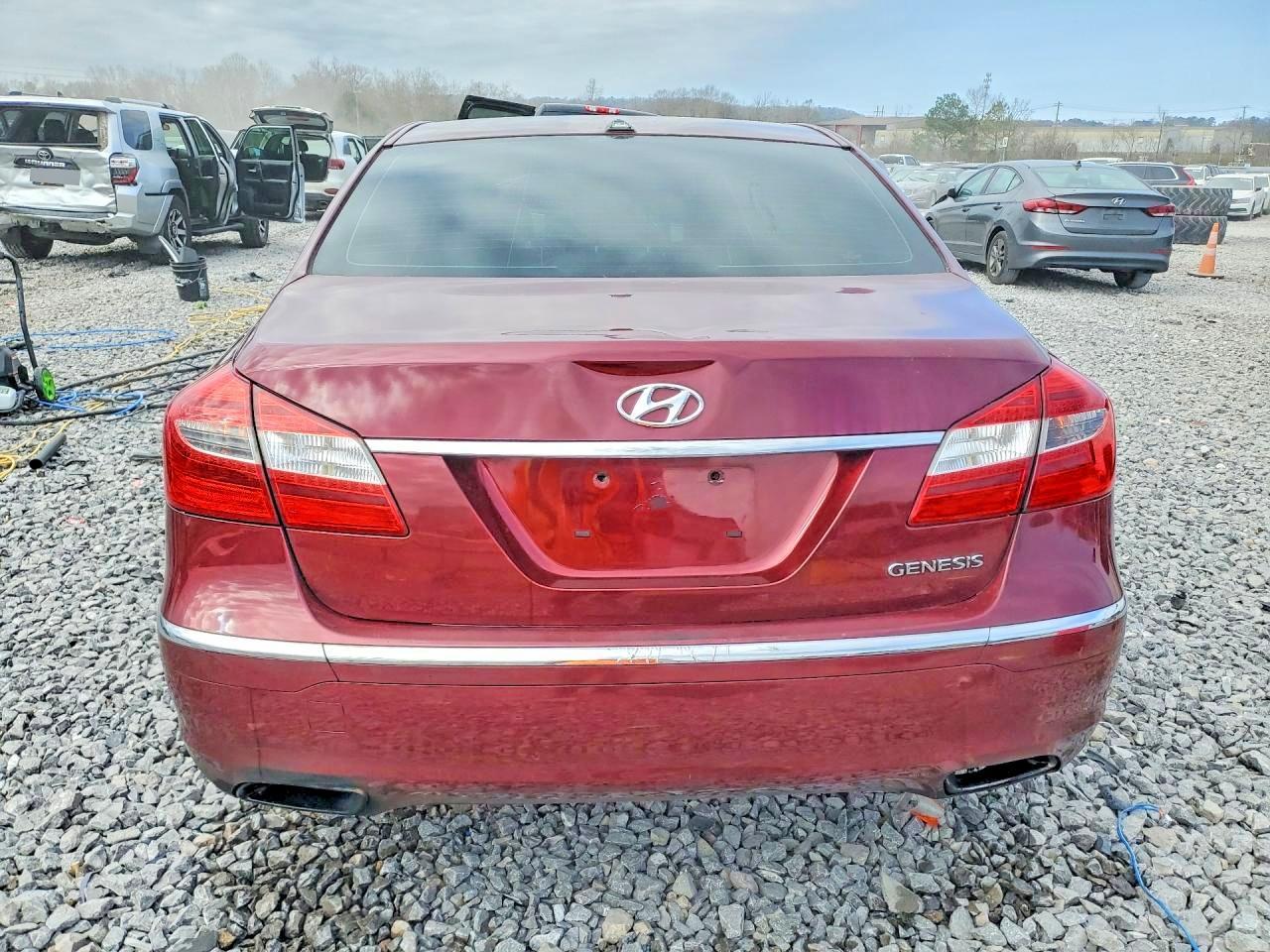 2012 HYUNDAI GENESIS