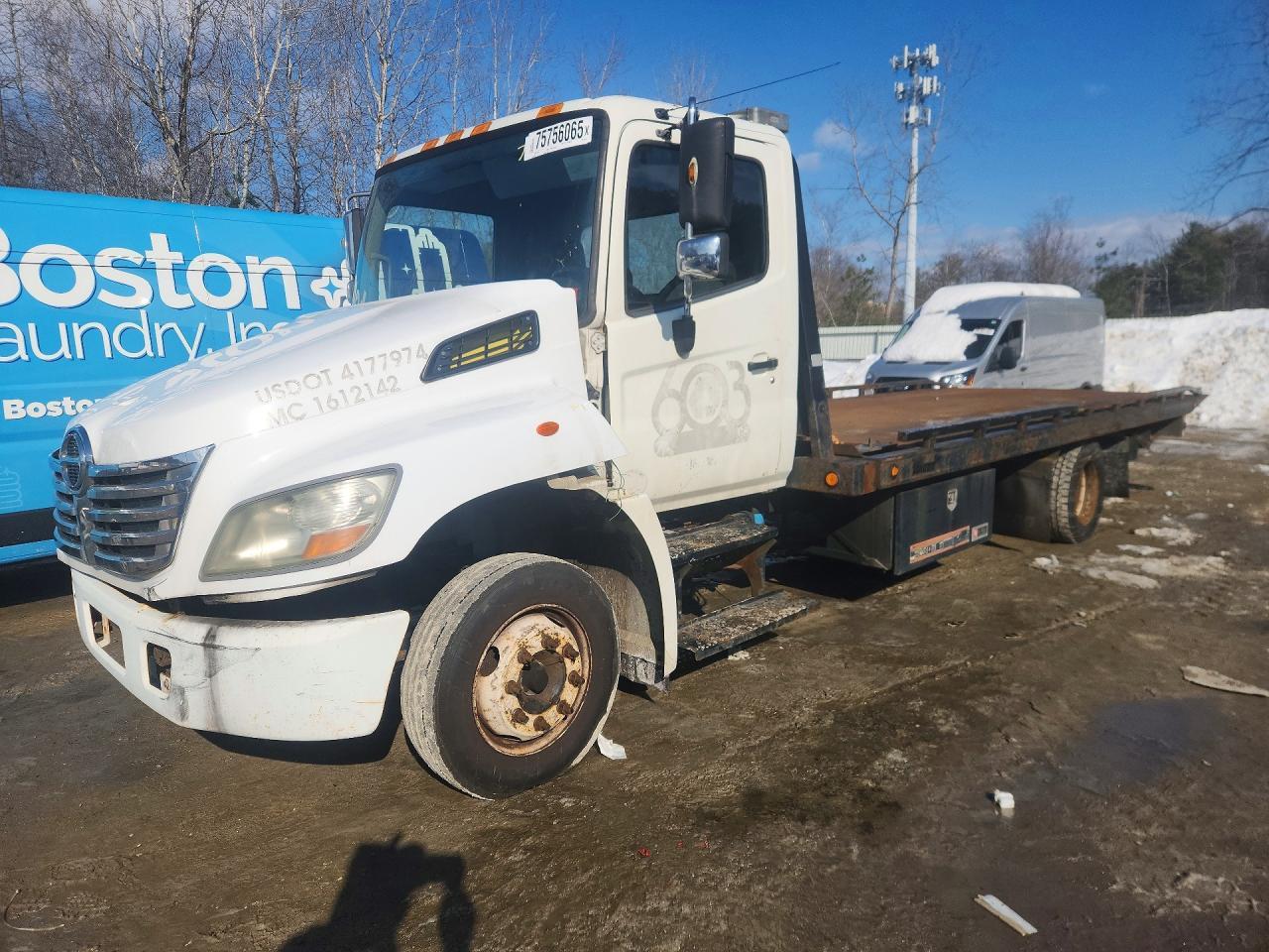 2010 HINO 258