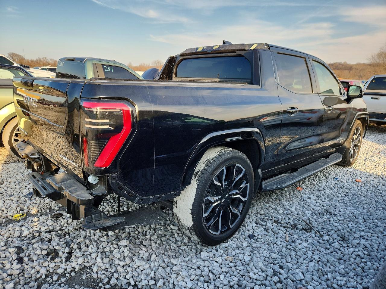 2025 GMC Sierra