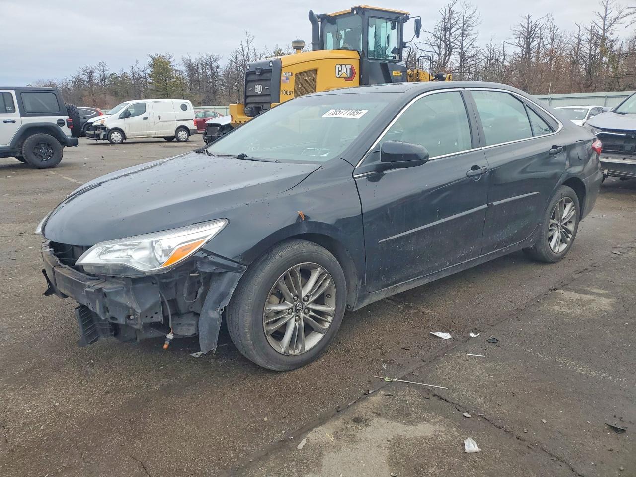 2016 TOYOTA CAMRY