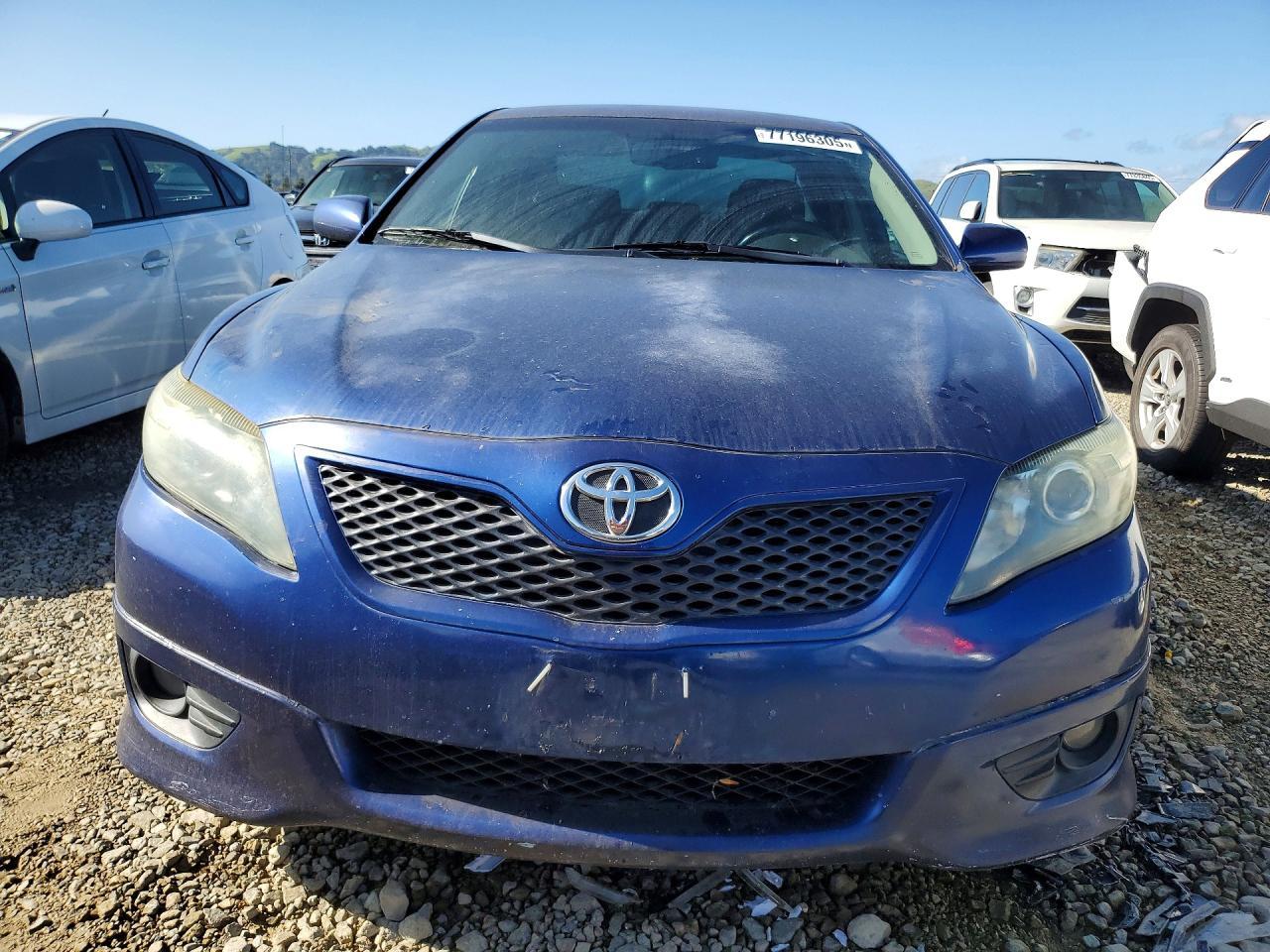 2011 TOYOTA CAMRY