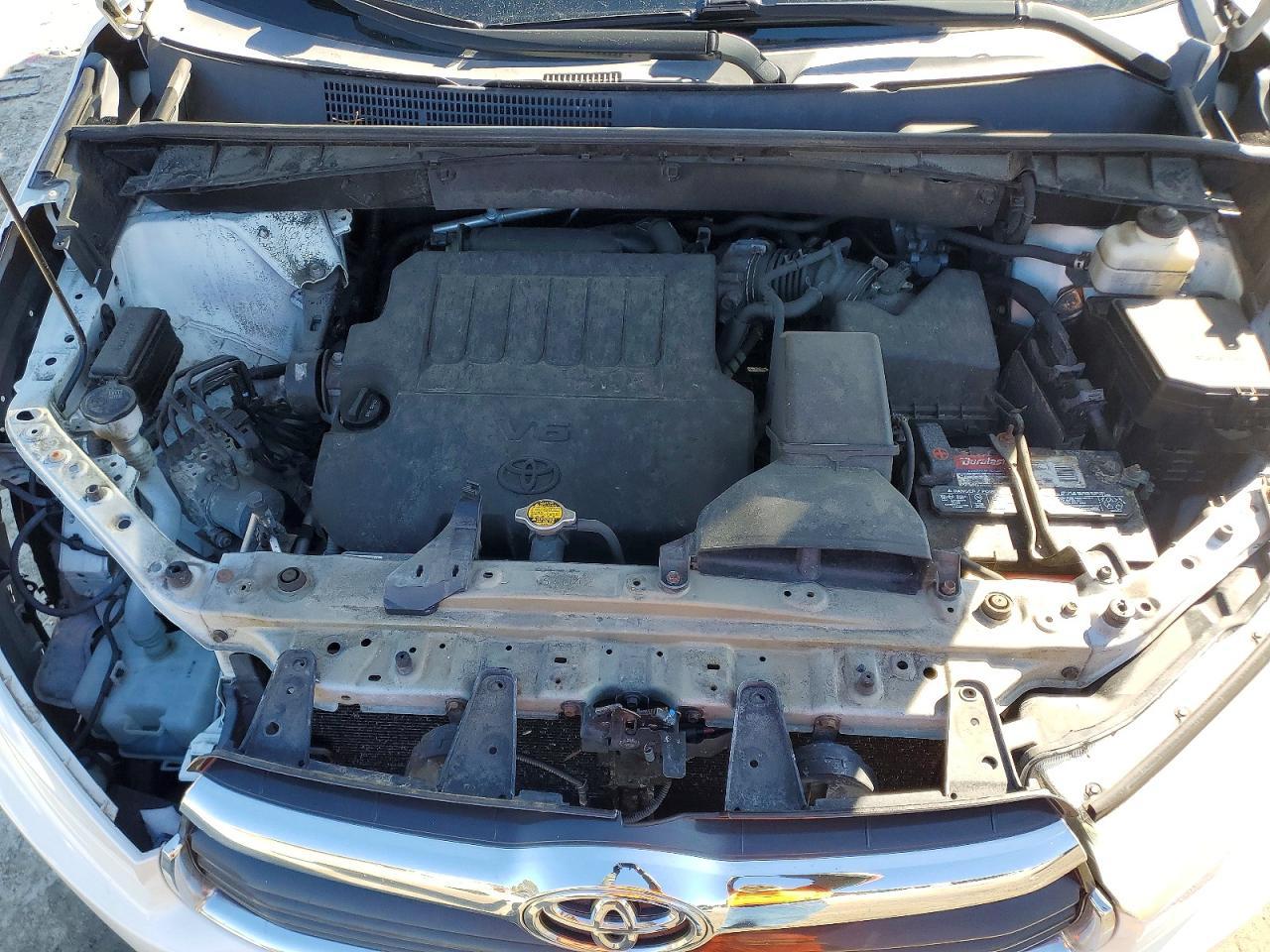 2014 TOYOTA HIGHLANDER