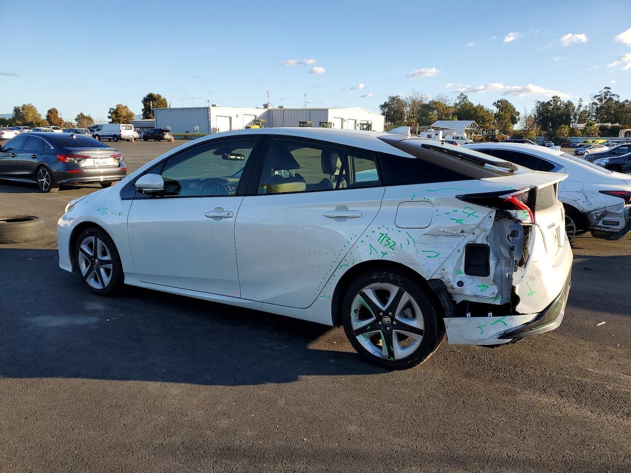 2016 TOYOTA PRIUS