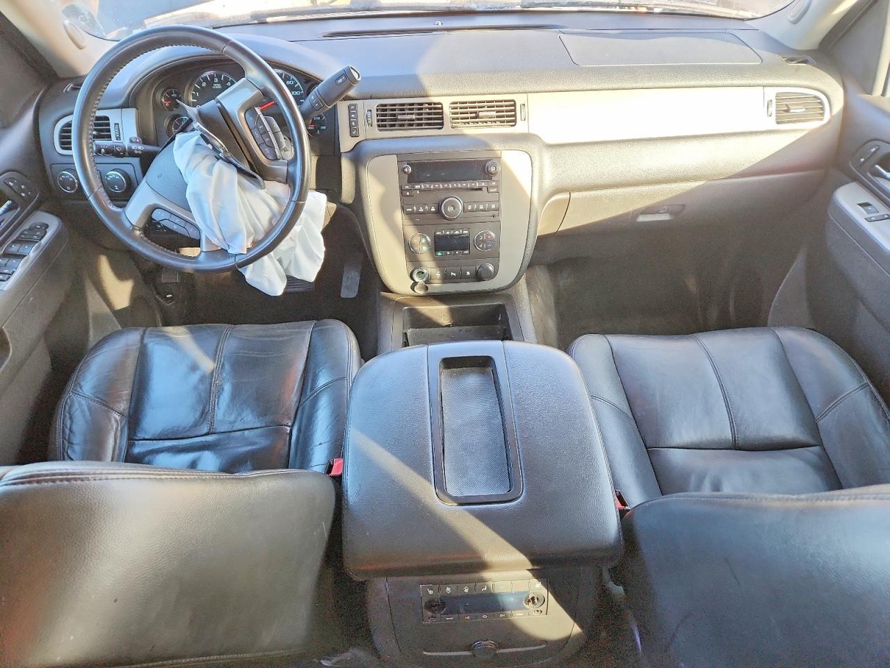 2011 CHEVROLET Tahoe