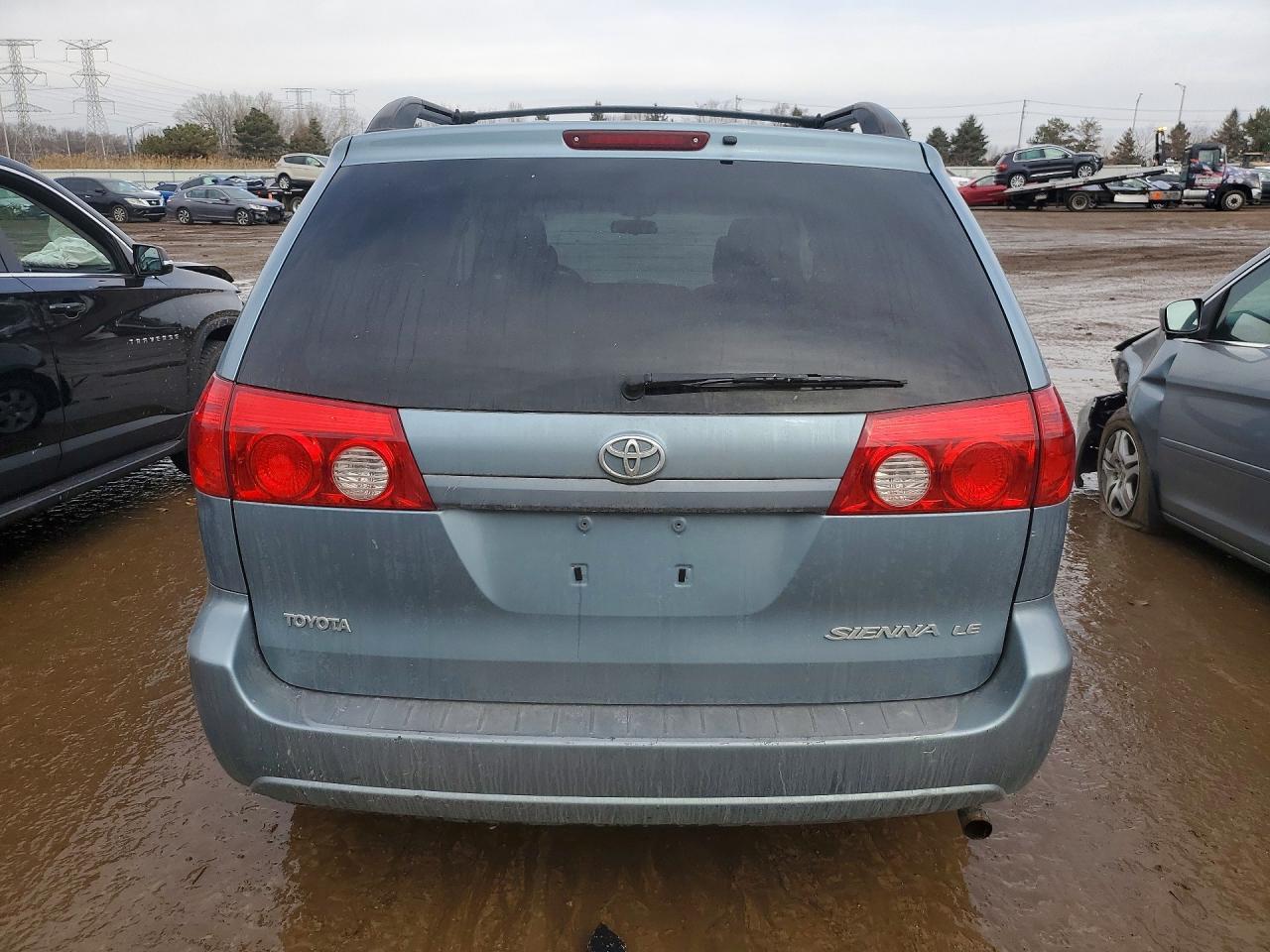 2006 TOYOTA SIENNA