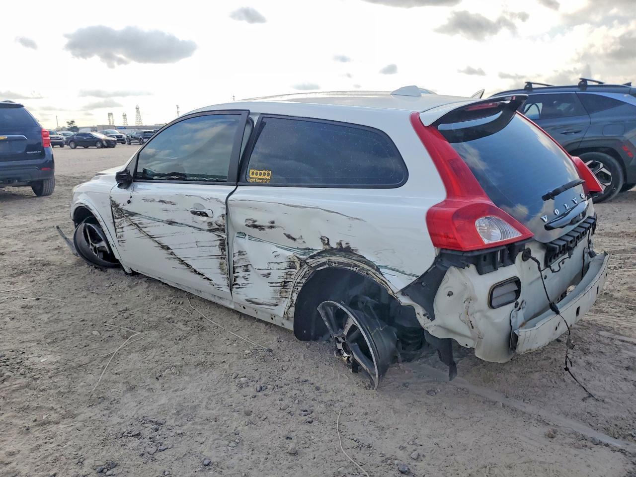 2013 VOLVO C30