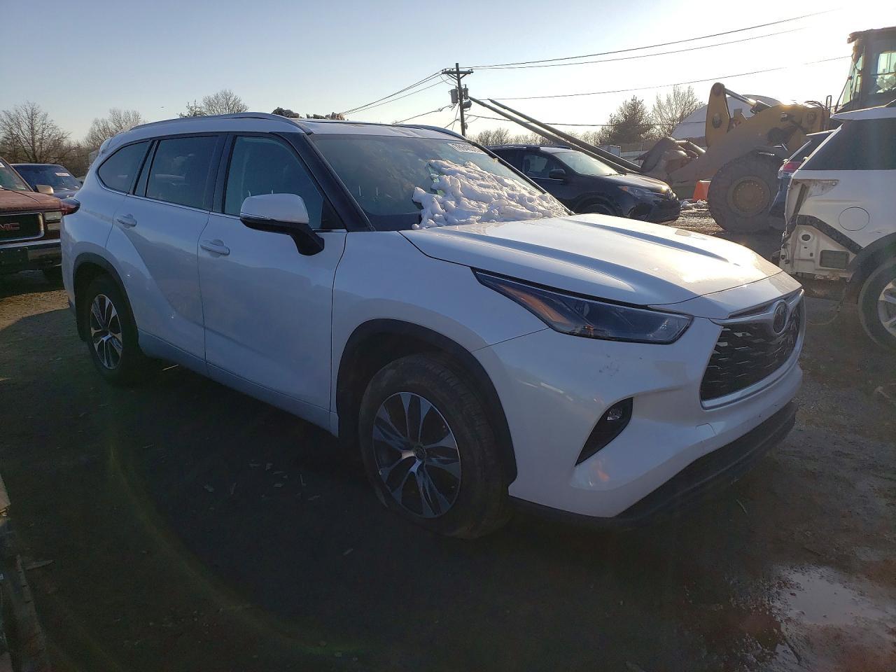 2022 TOYOTA HIGHLANDER