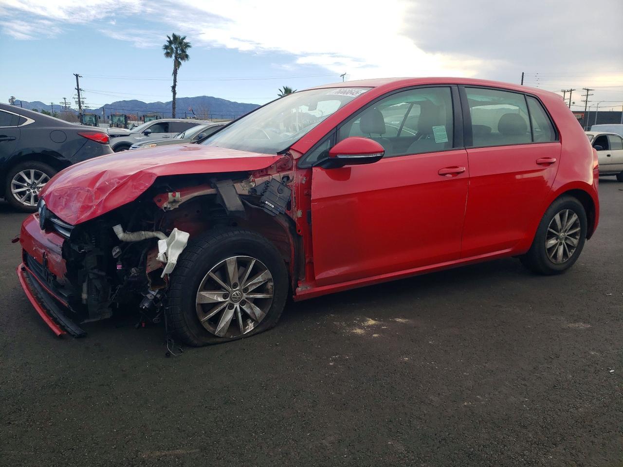 2015 VOLKSWAGEN GOLF