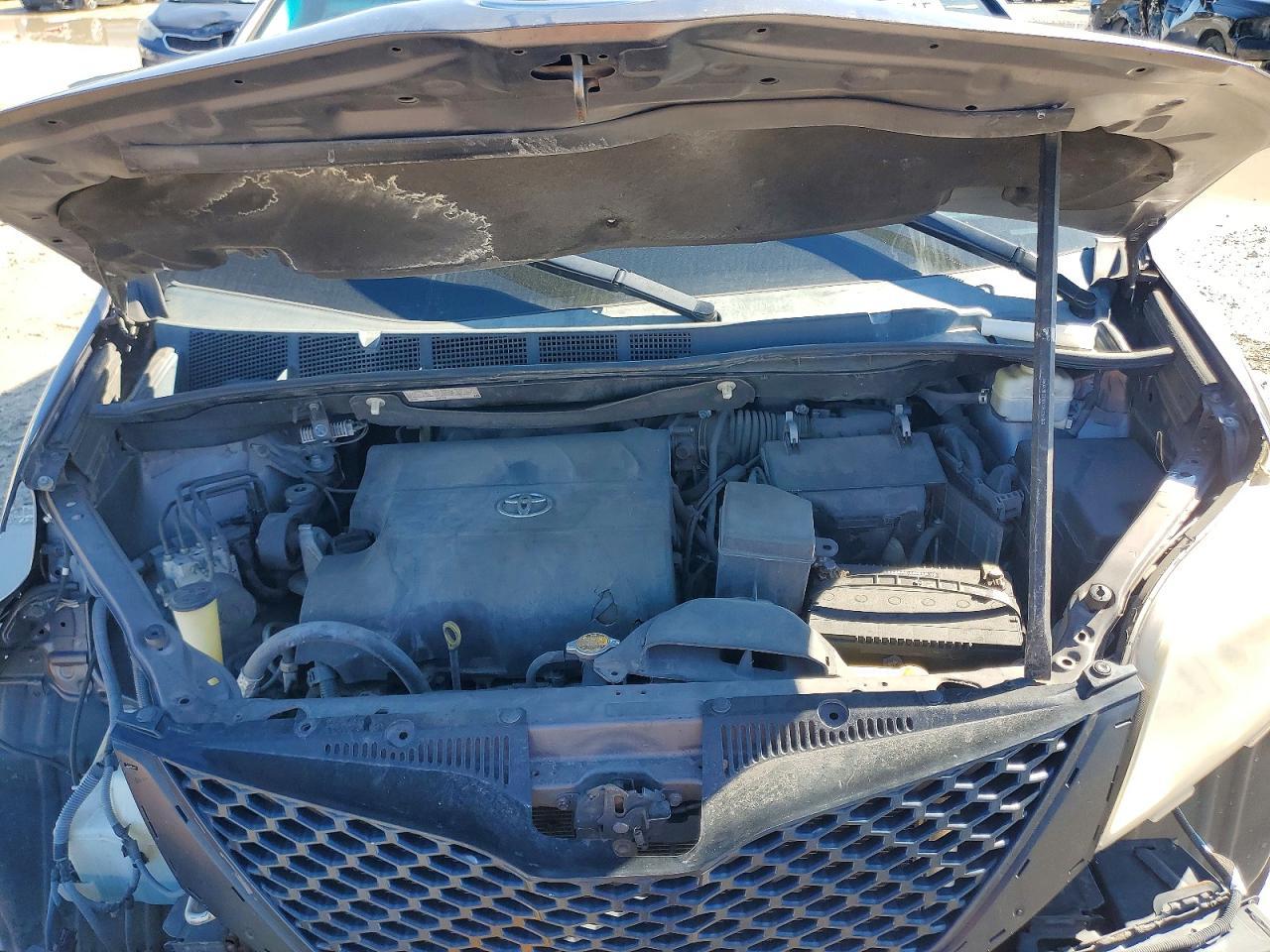 2016 TOYOTA SIENNA