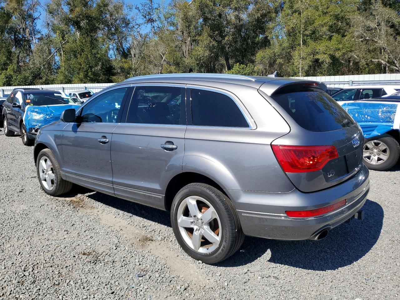 2013 AUDI Q7