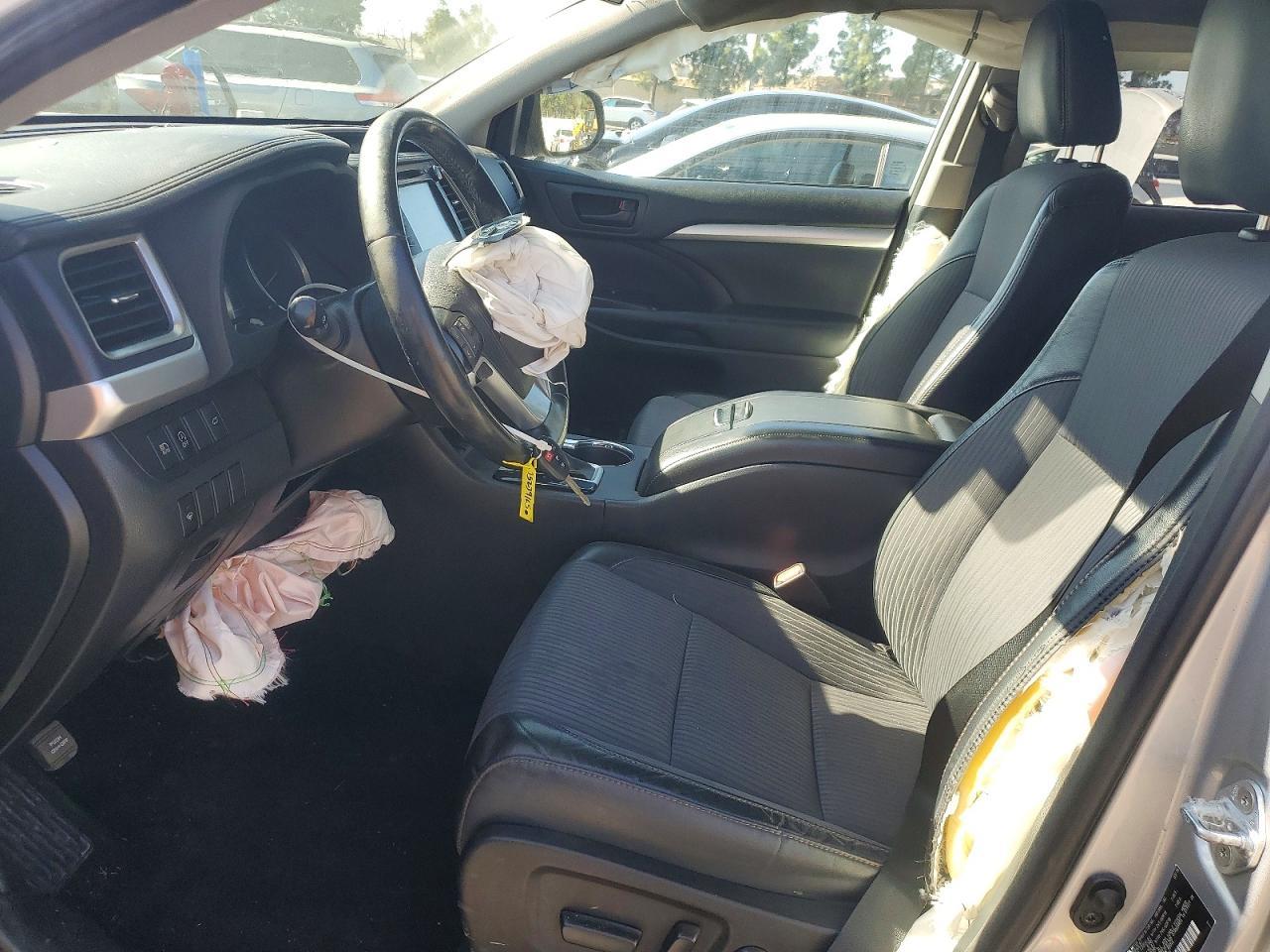 2018 TOYOTA HIGHLANDER