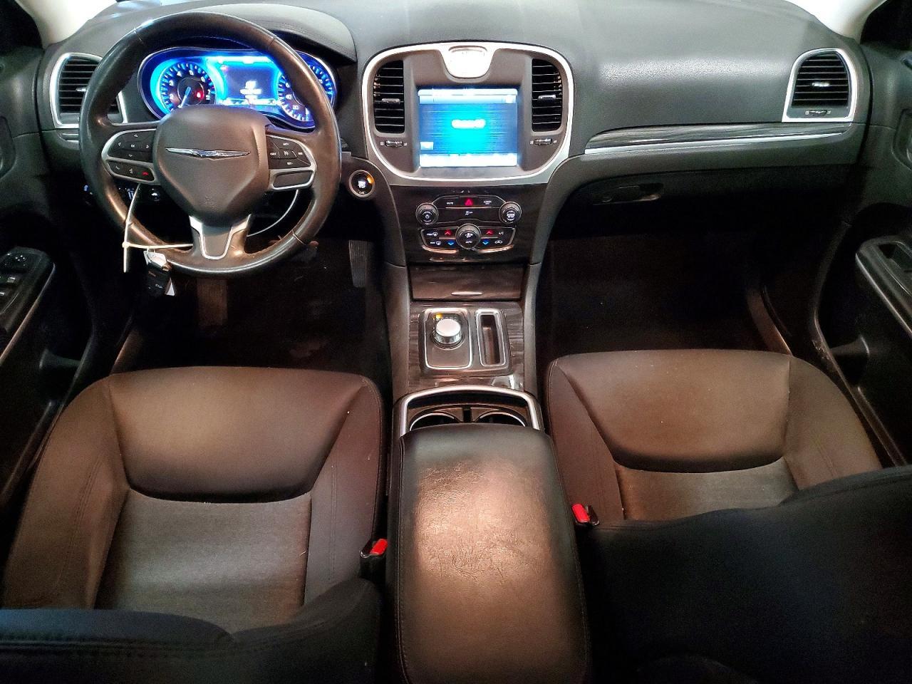 2019 CHRYSLER 300