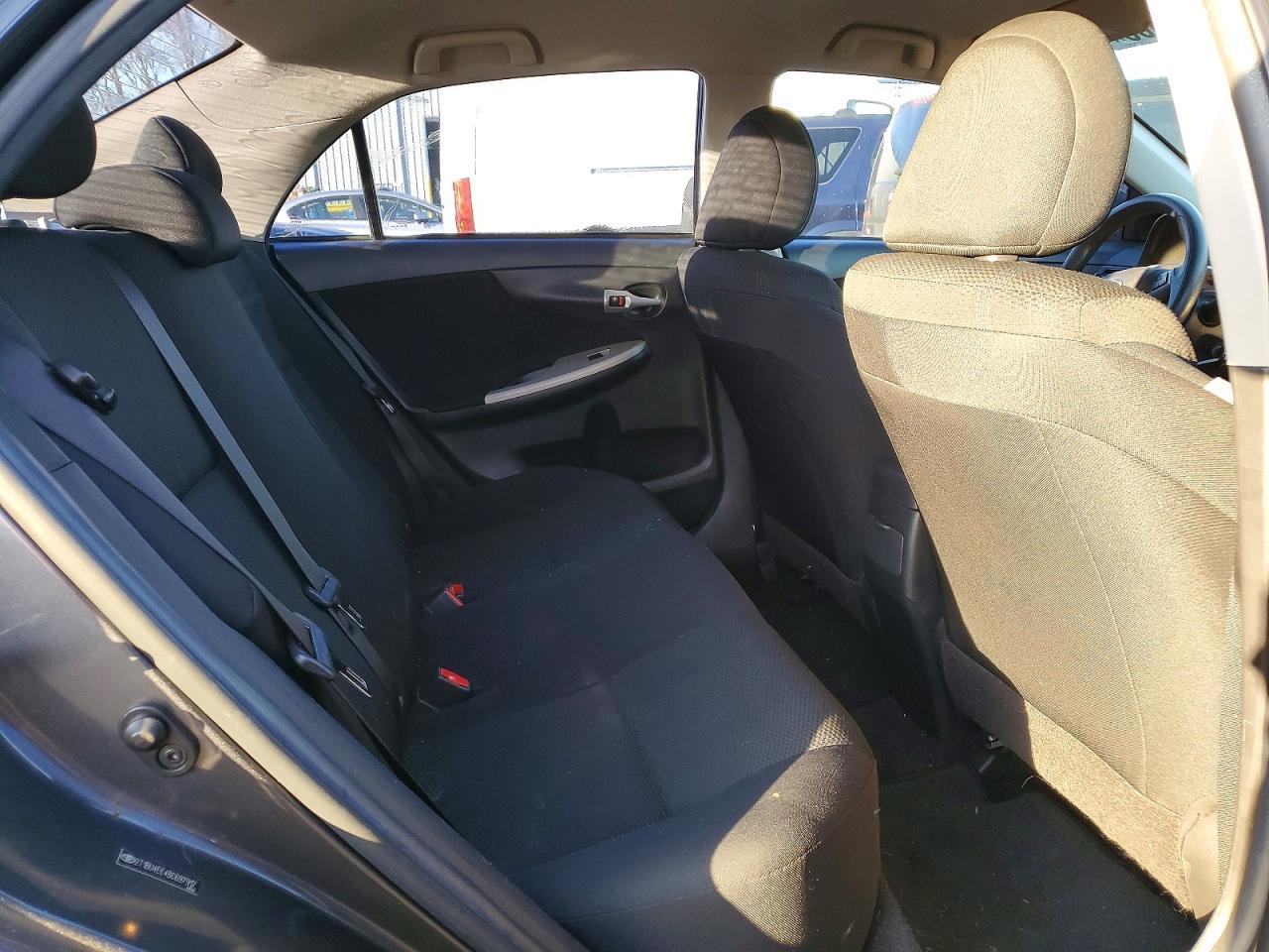 2011 TOYOTA COROLLA