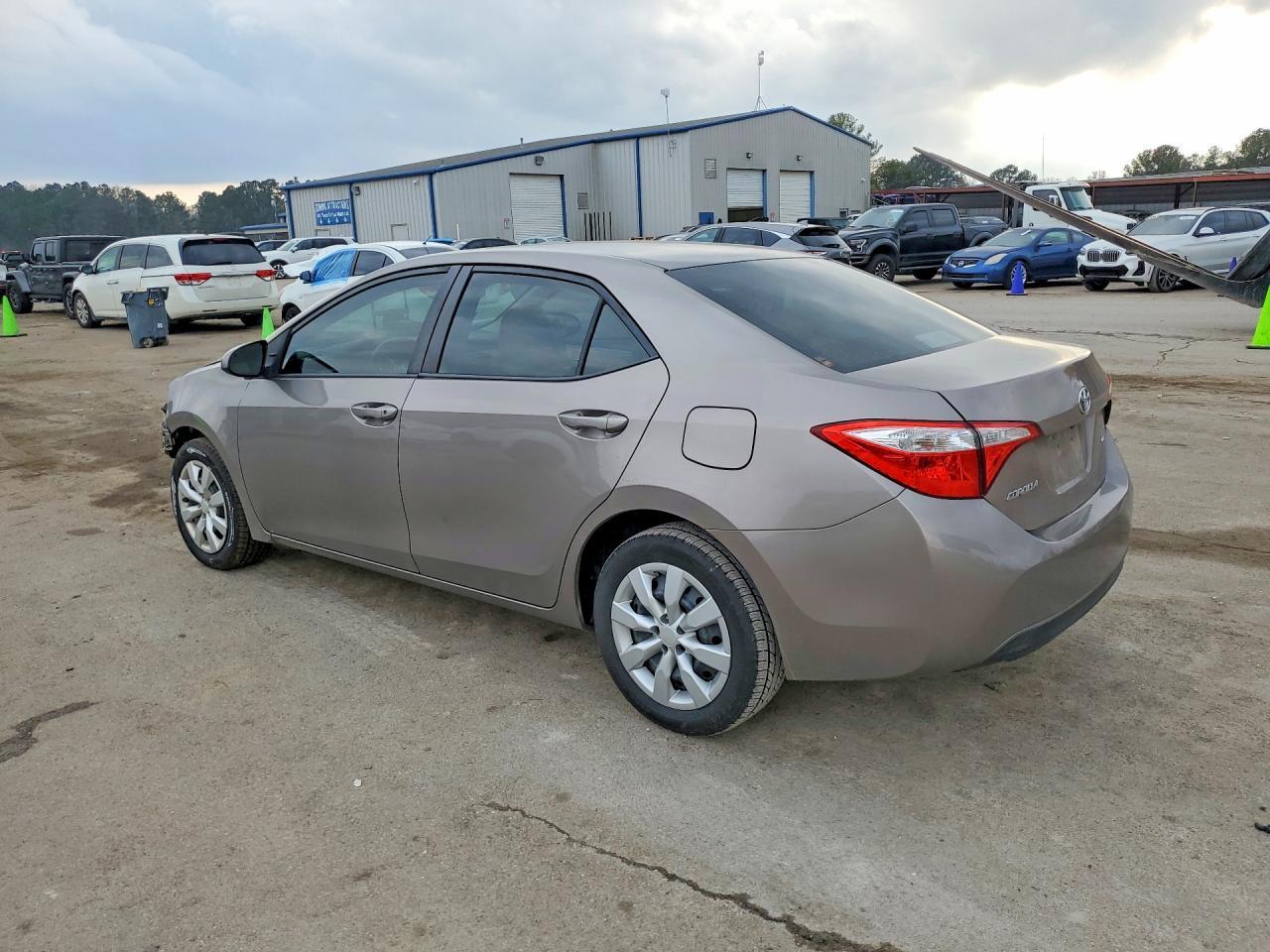 2015 TOYOTA COROLLA