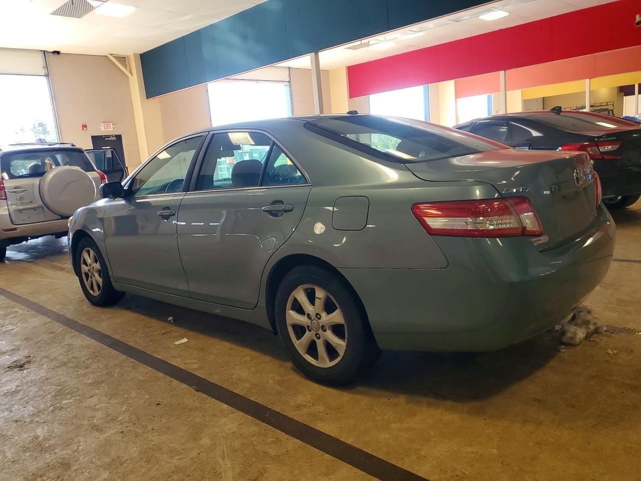 2011 TOYOTA CAMRY