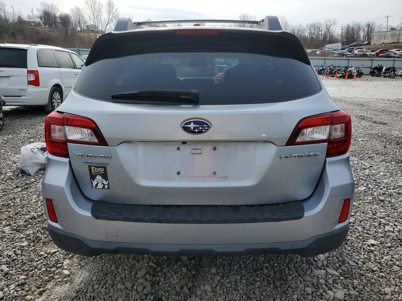 2015 SUBARU Outback