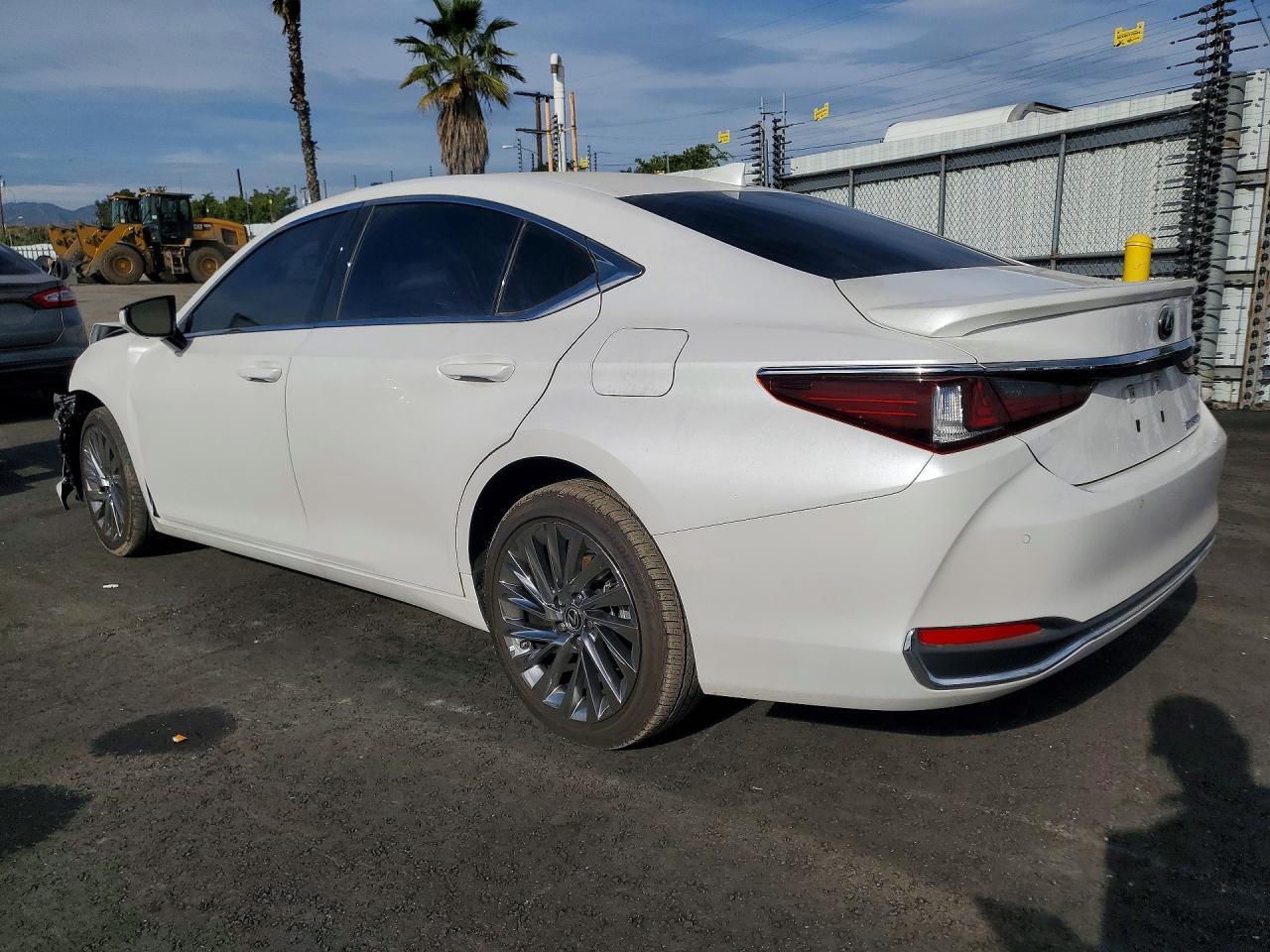 2025 LEXUS ES 300H