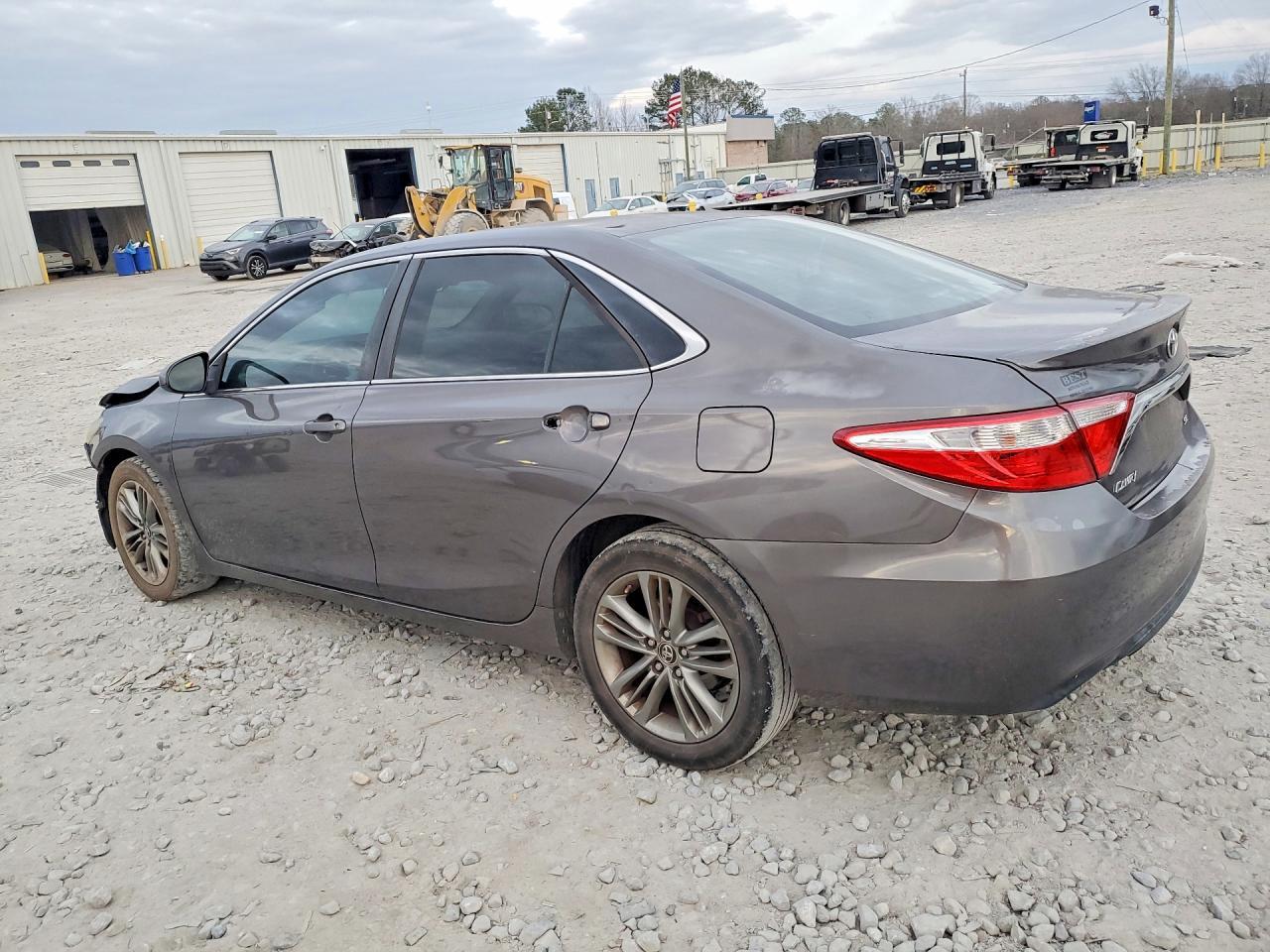 2015 TOYOTA CAMRY