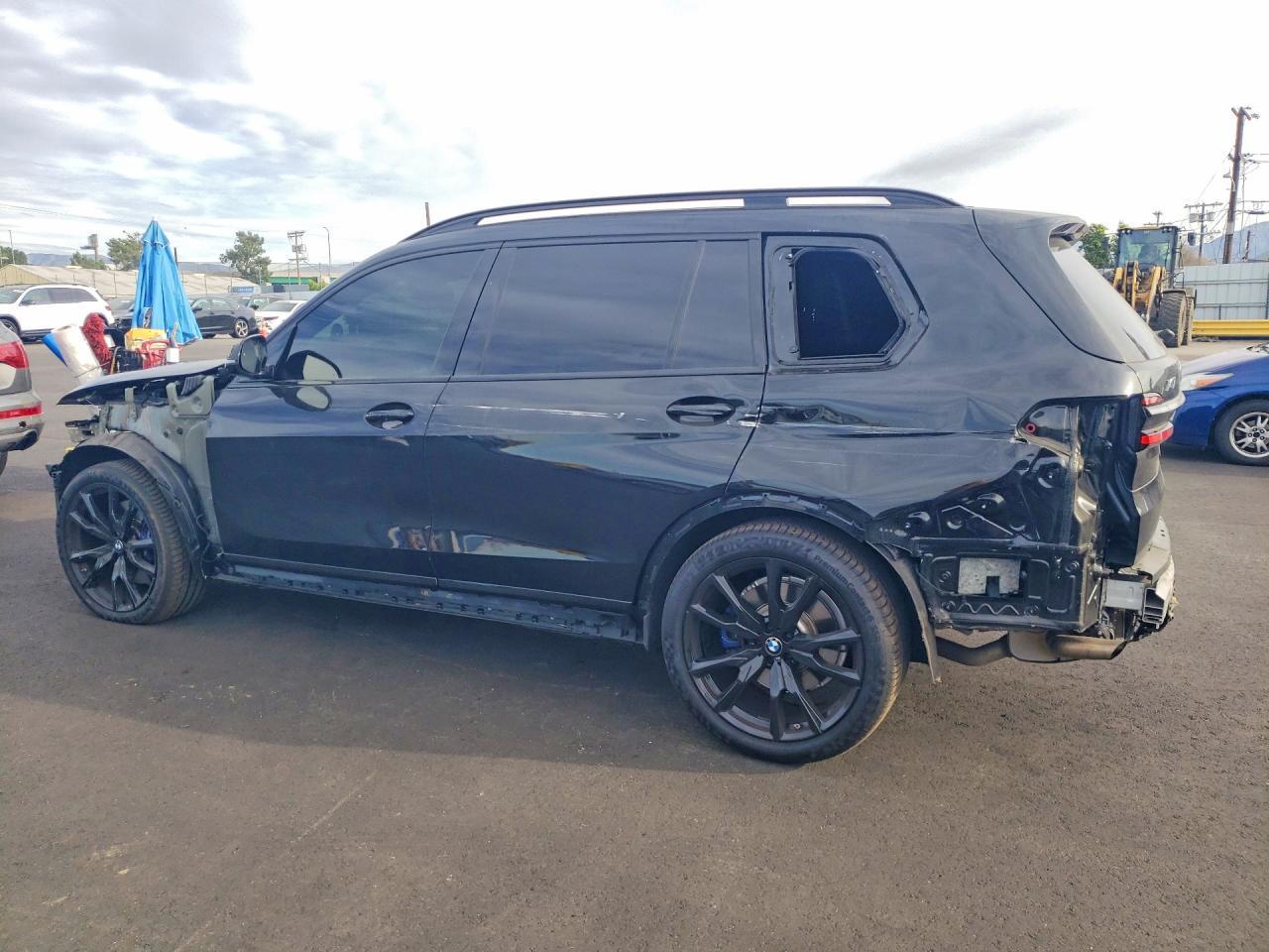2024 BMW X7