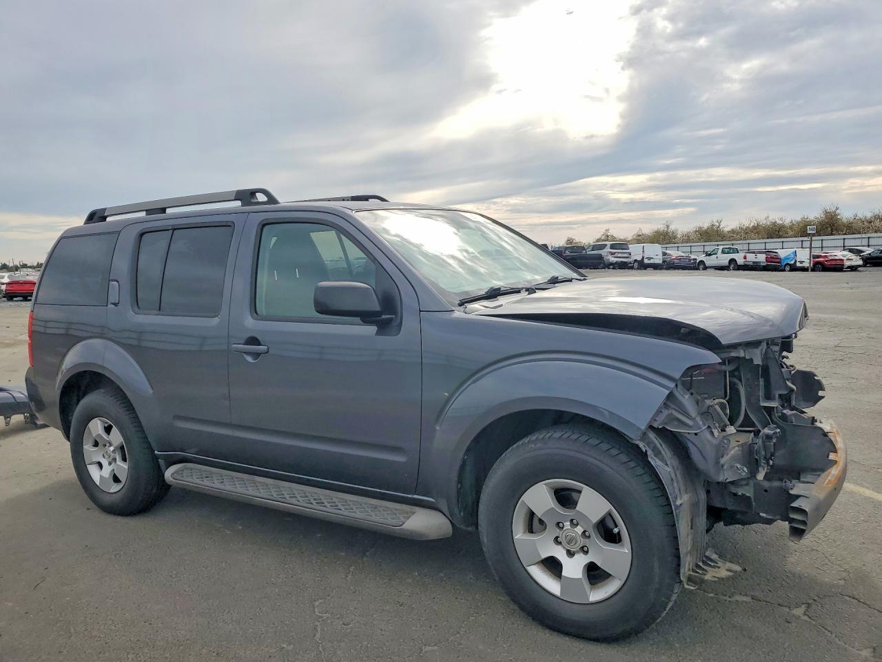 2012 NISSAN PATHFINDER