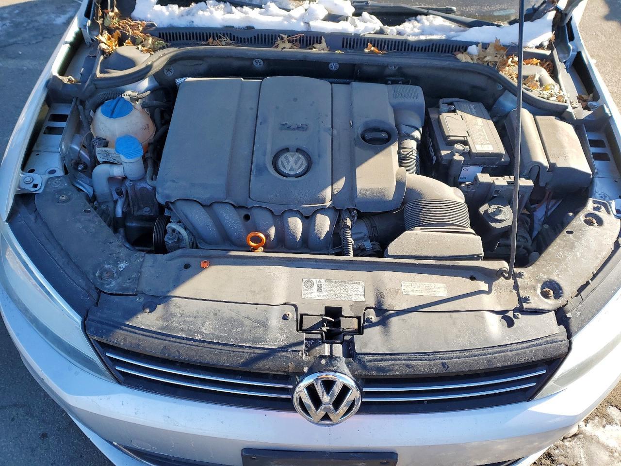 2013 VOLKSWAGEN JETTA