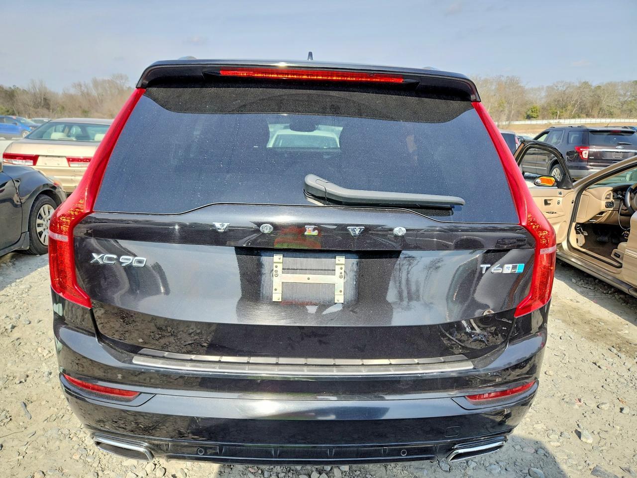 2019 VOLVO XC90