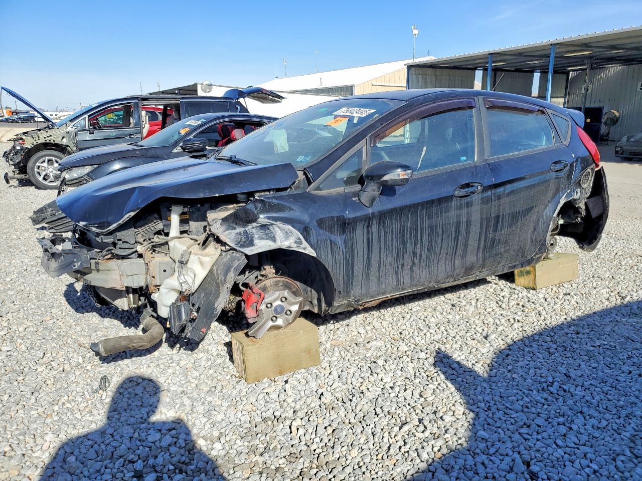 2016 FORD Fiesta