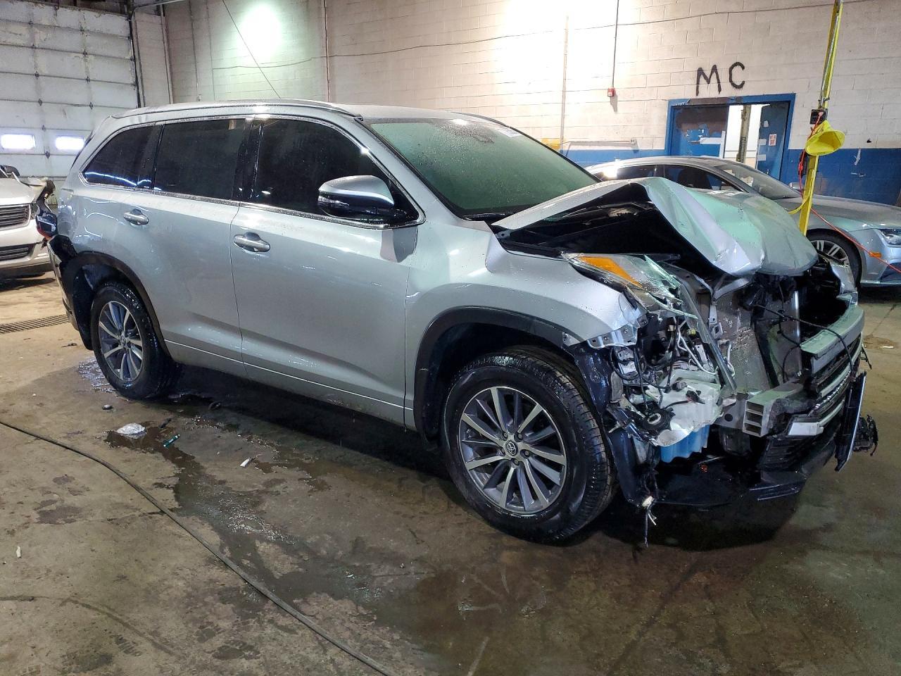 2018 TOYOTA HIGHLANDER