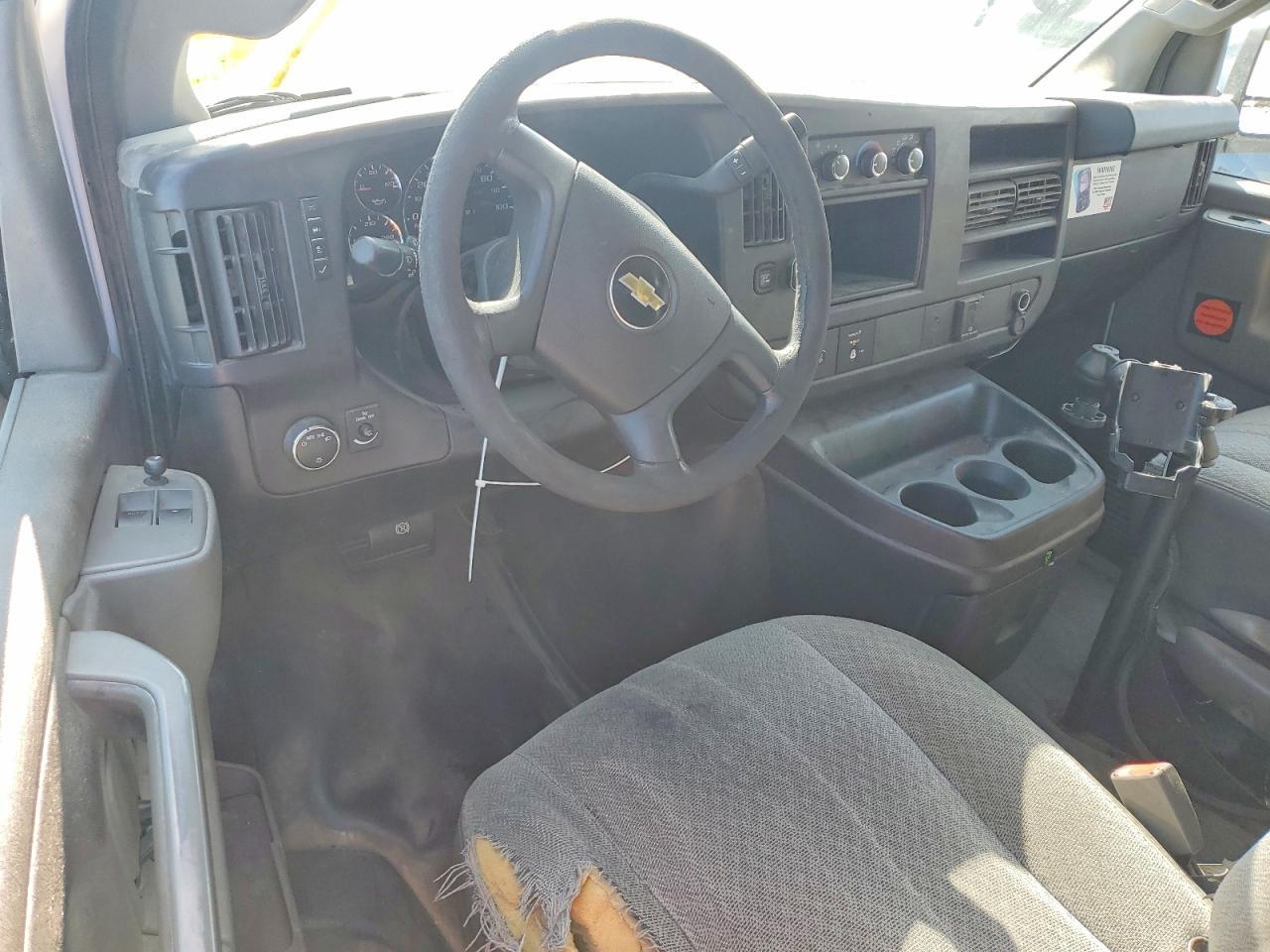 2017 CHEVROLET EXPRESS 2500