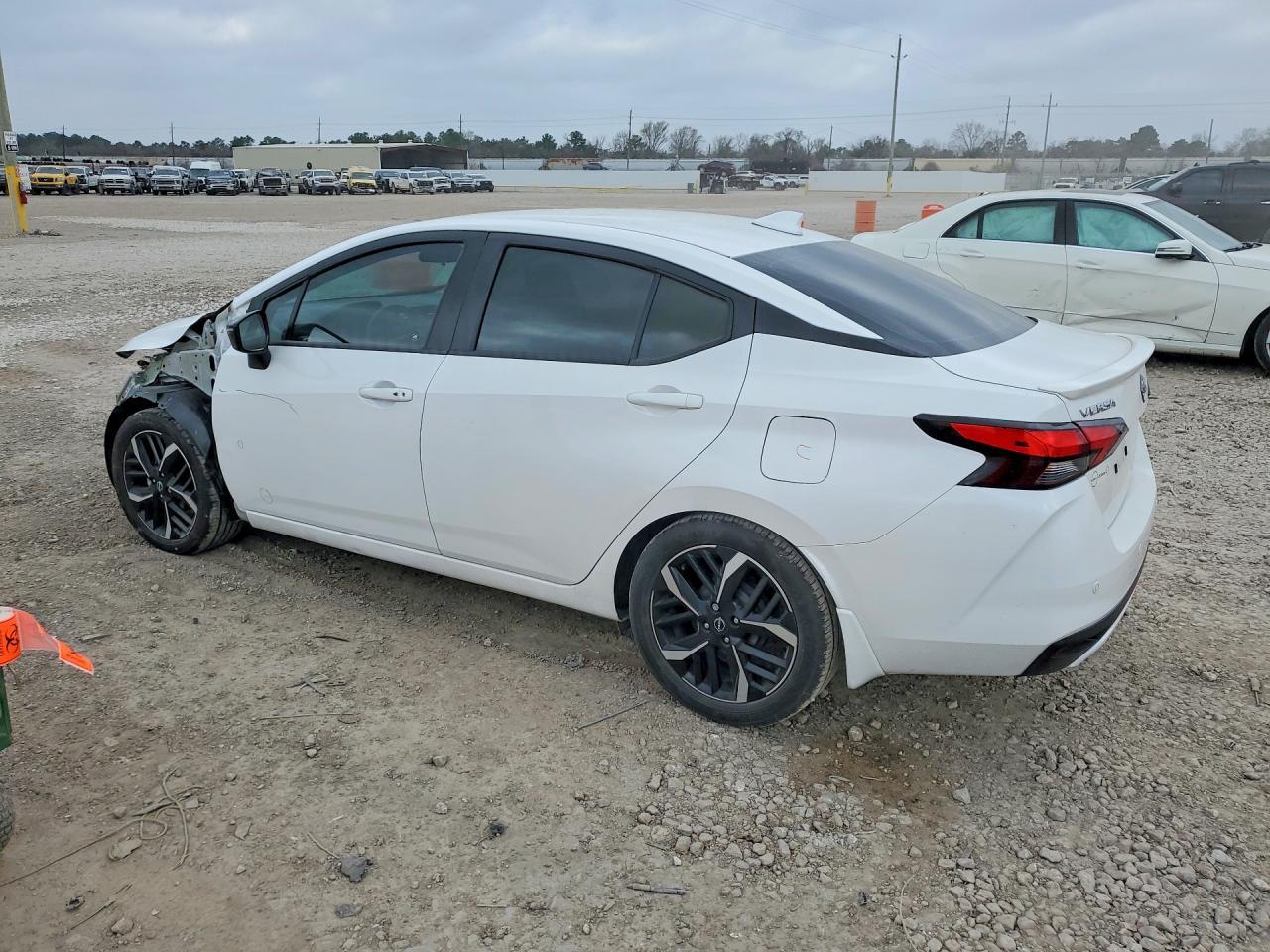 2023 NISSAN VERSA