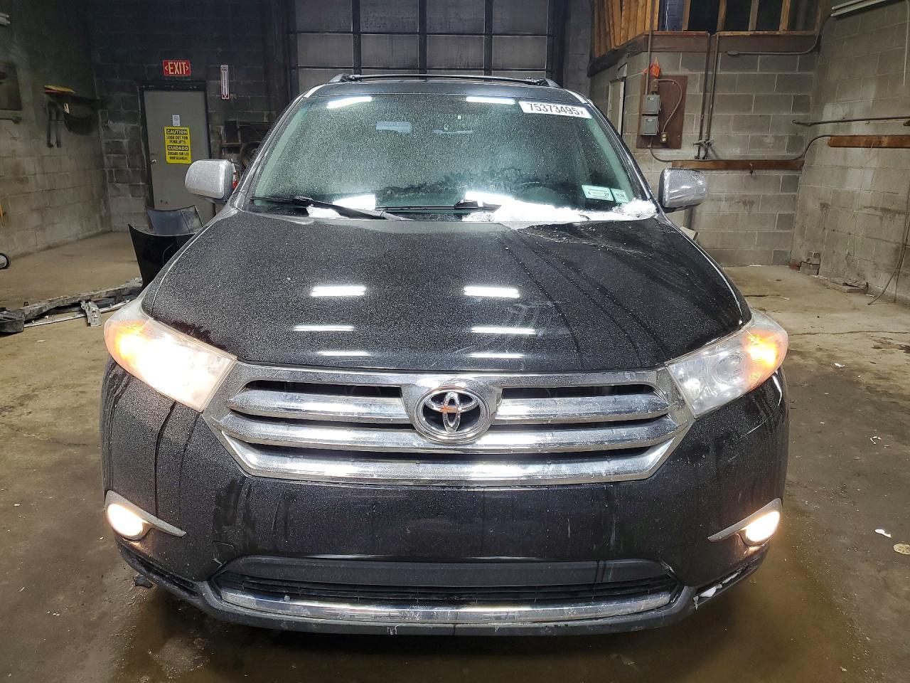 2012 TOYOTA HIGHLANDER