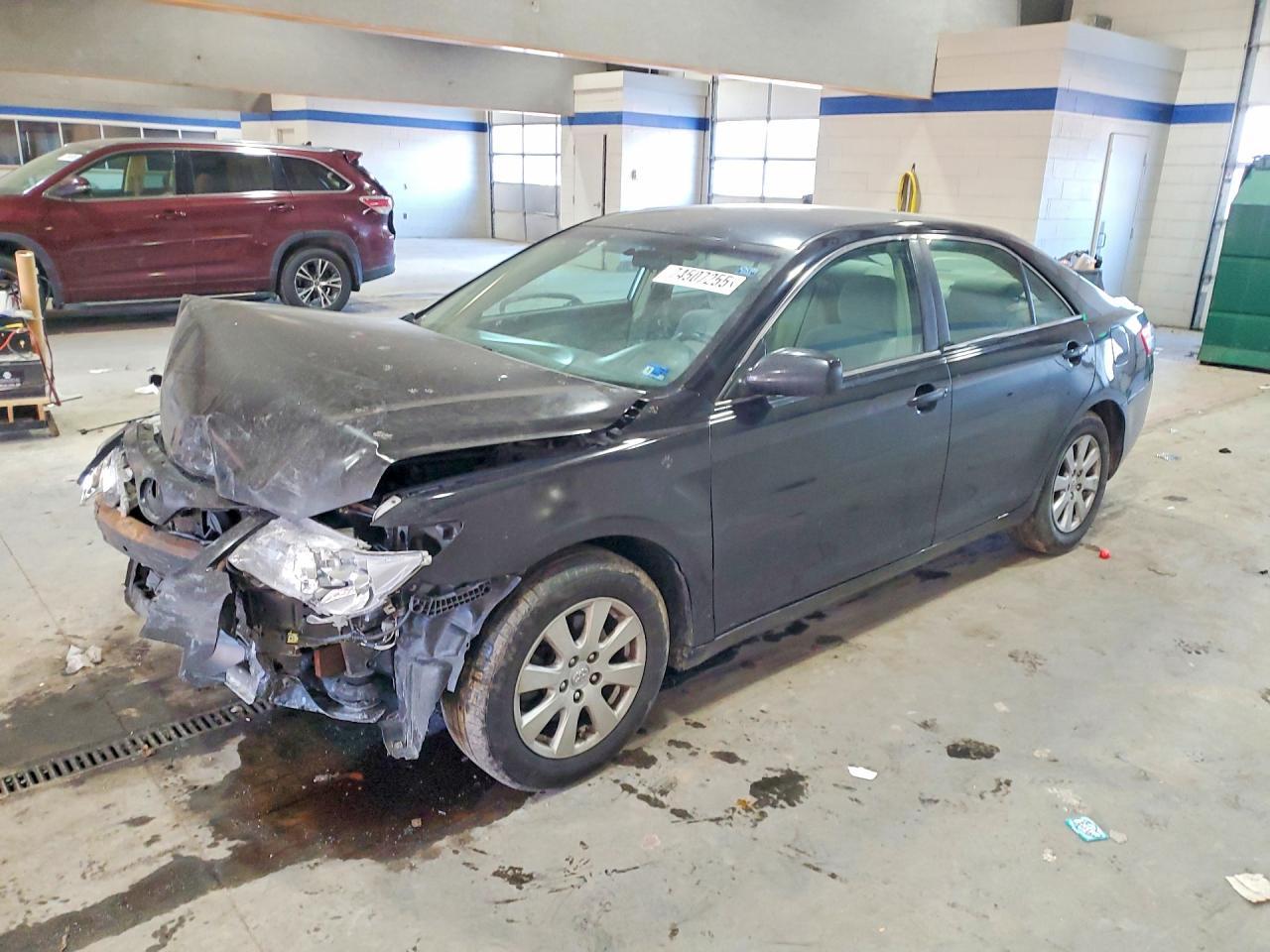2010 TOYOTA CAMRY