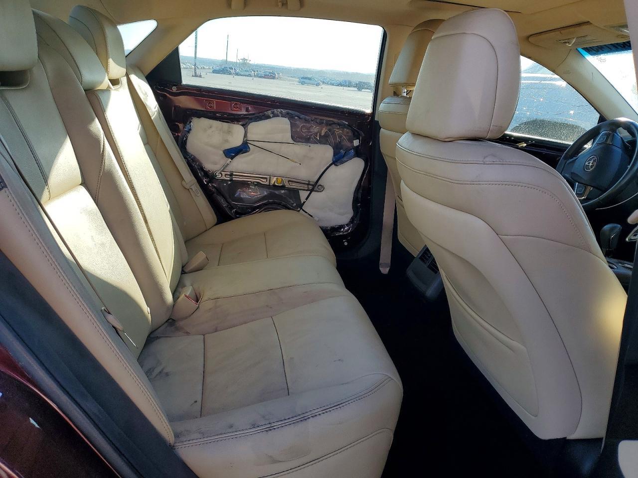 2013 TOYOTA Avalon