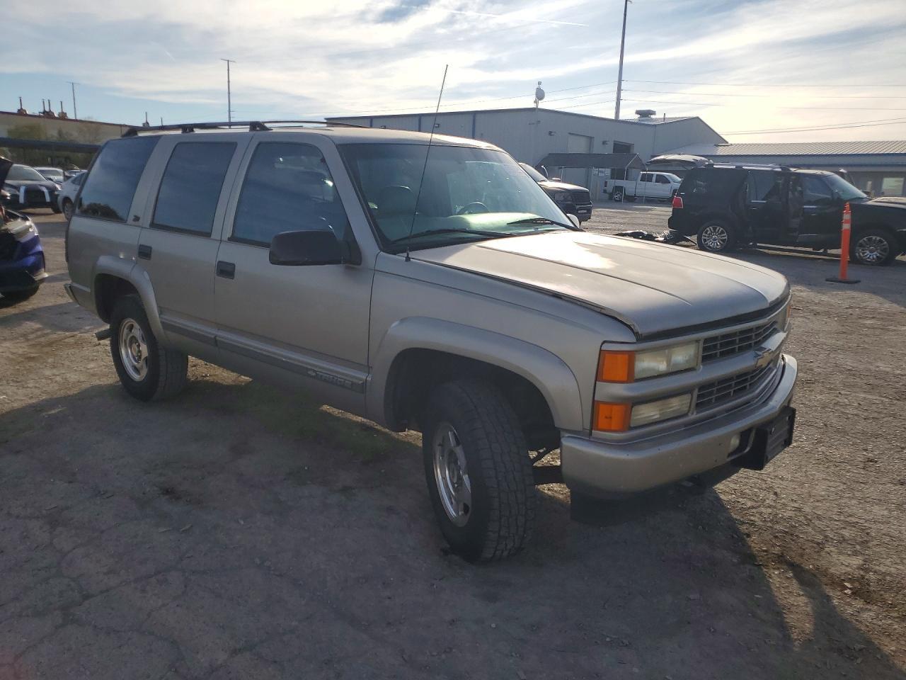2000 CHEVROLET Tahoe