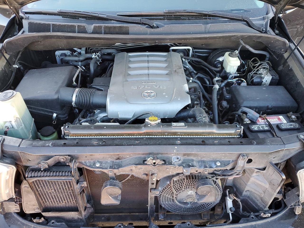 2010 TOYOTA Sequoia