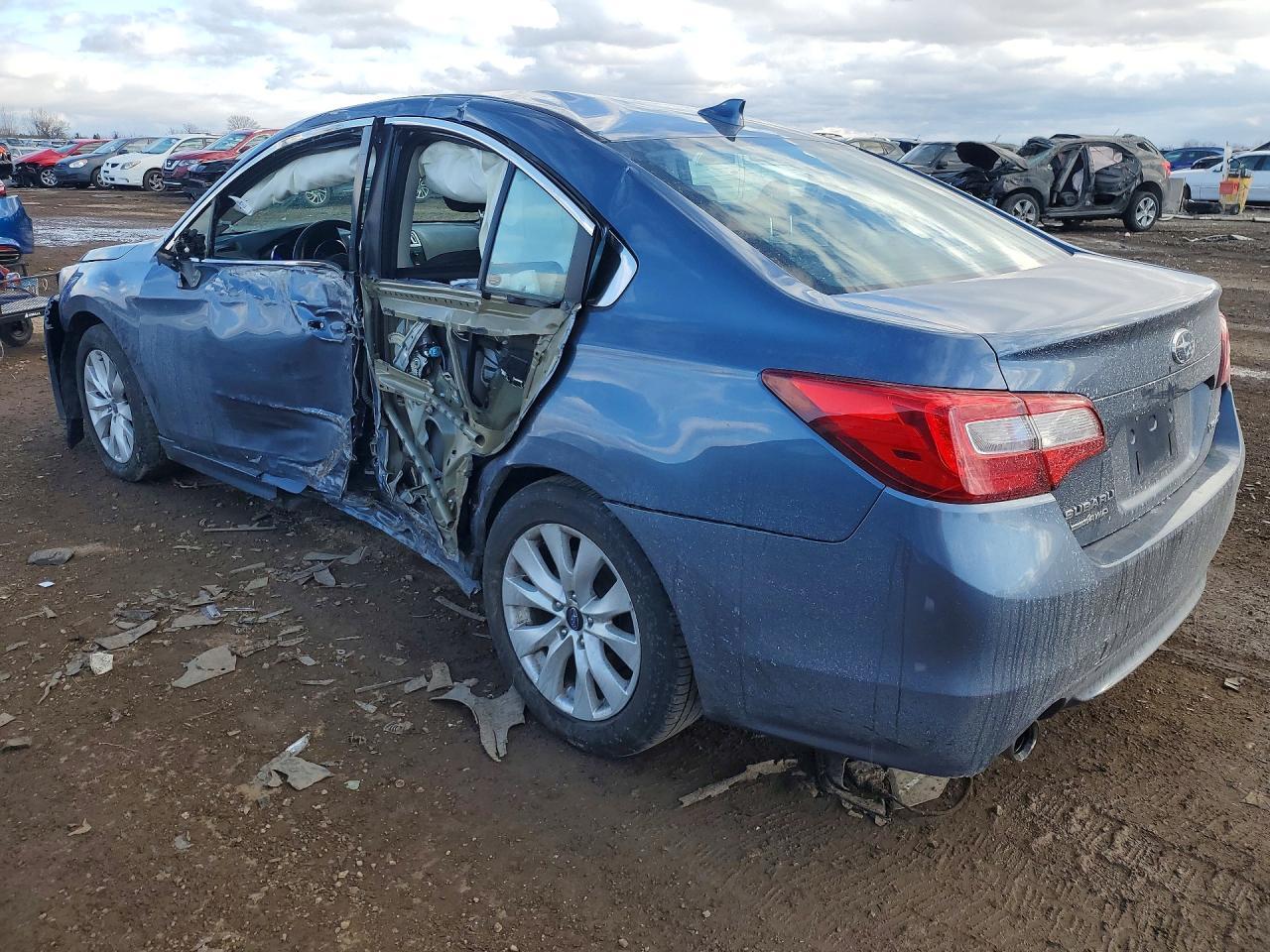 2016 SUBARU Legacy
